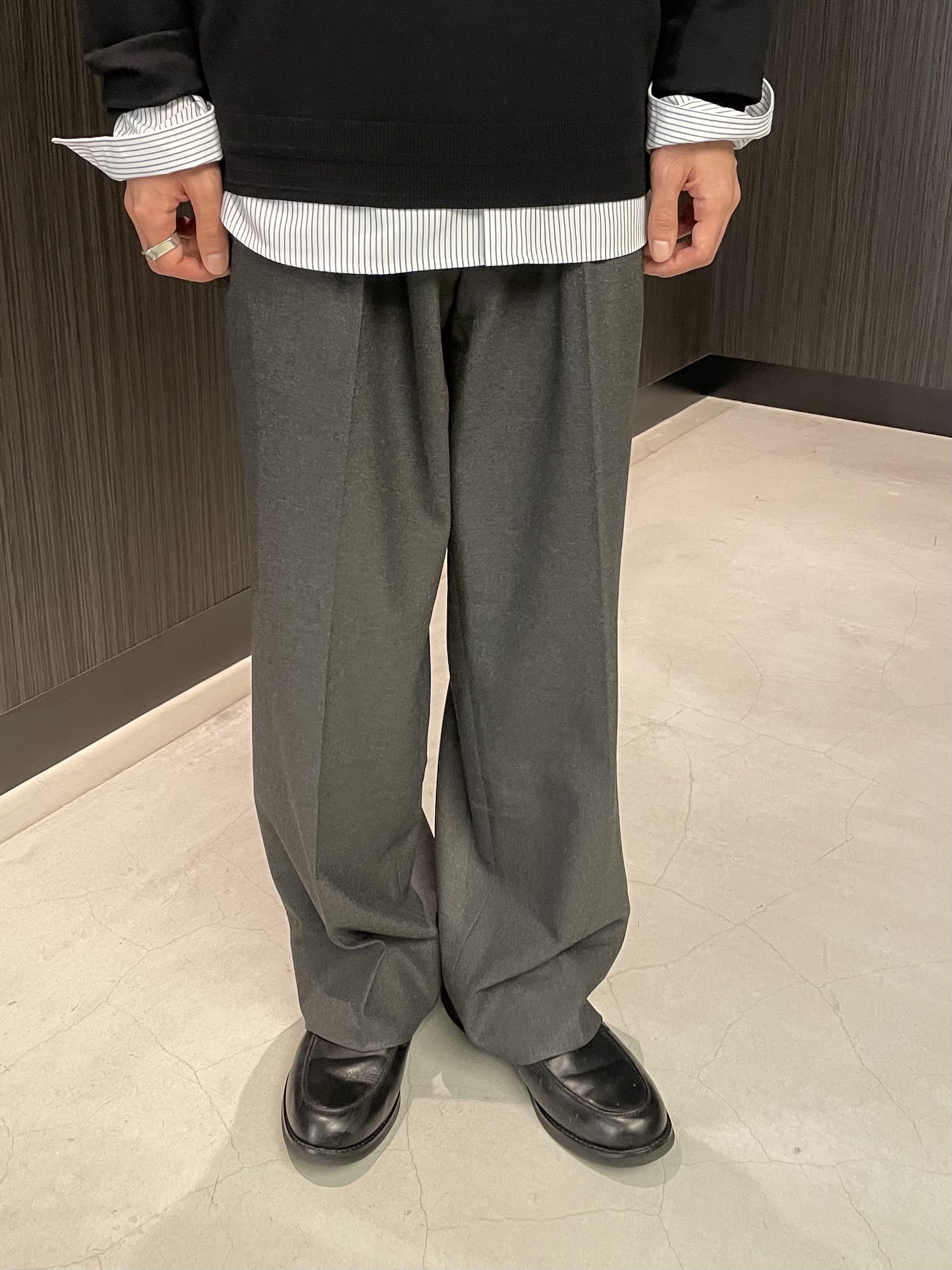 Okdさんの「TAKEO KIKUCHI｜レーヨン ニット ポロシャツ」を使ったコーディネート