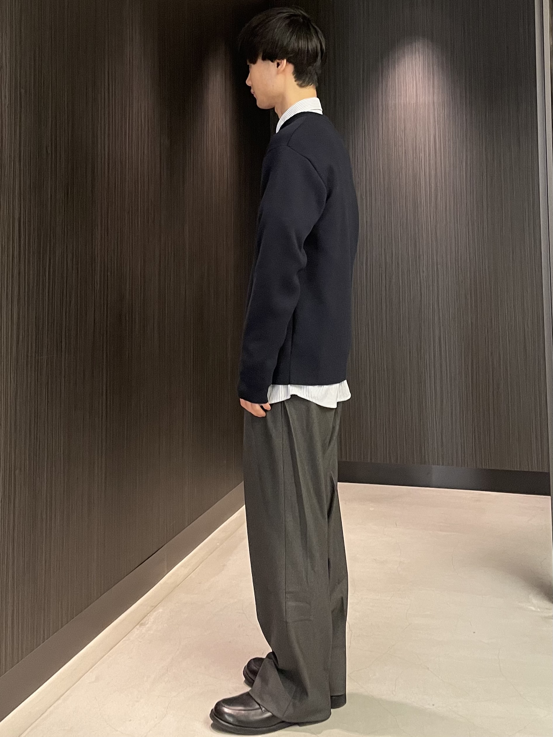 Okdさんの「TAKEO KIKUCHI｜【BOWLER HAT LABEL】日本製クルーネックカーディガン」を使ったコーディネート