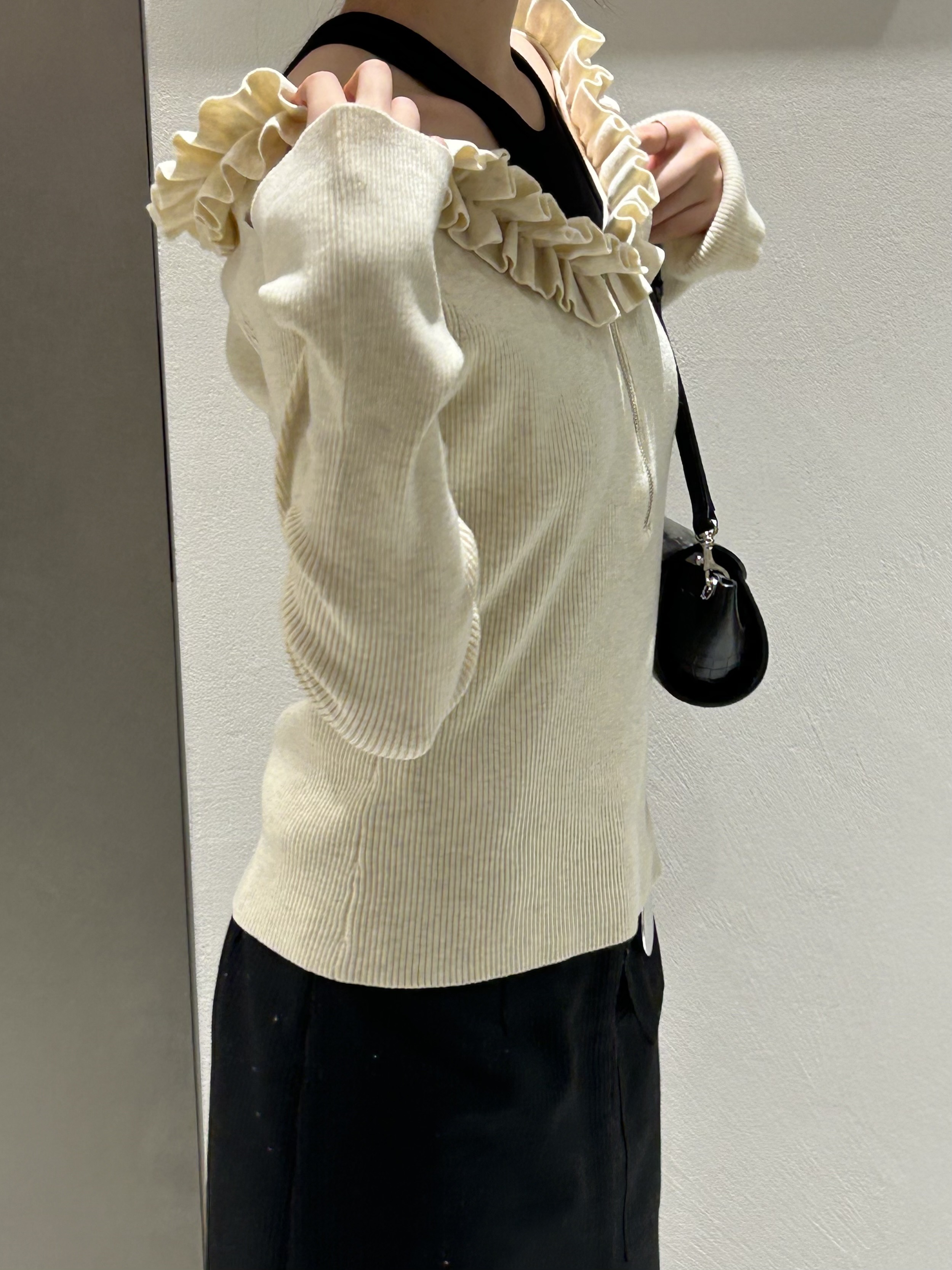 miniさんの「CODE A｜【Re】【Cup-in】design cut tank」を使ったコーディネート