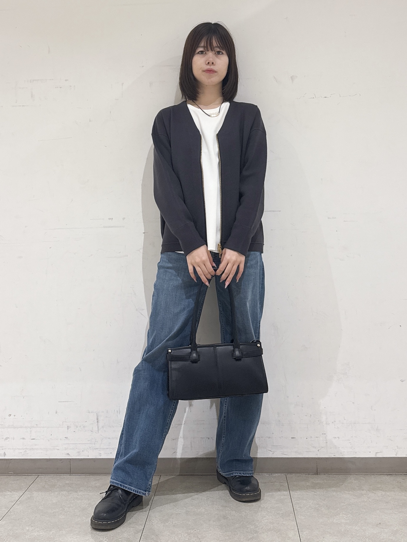 rinaさんの「INDIVI｜【吸汗速乾／さらっと】キレイめロンT」を使ったコーディネート