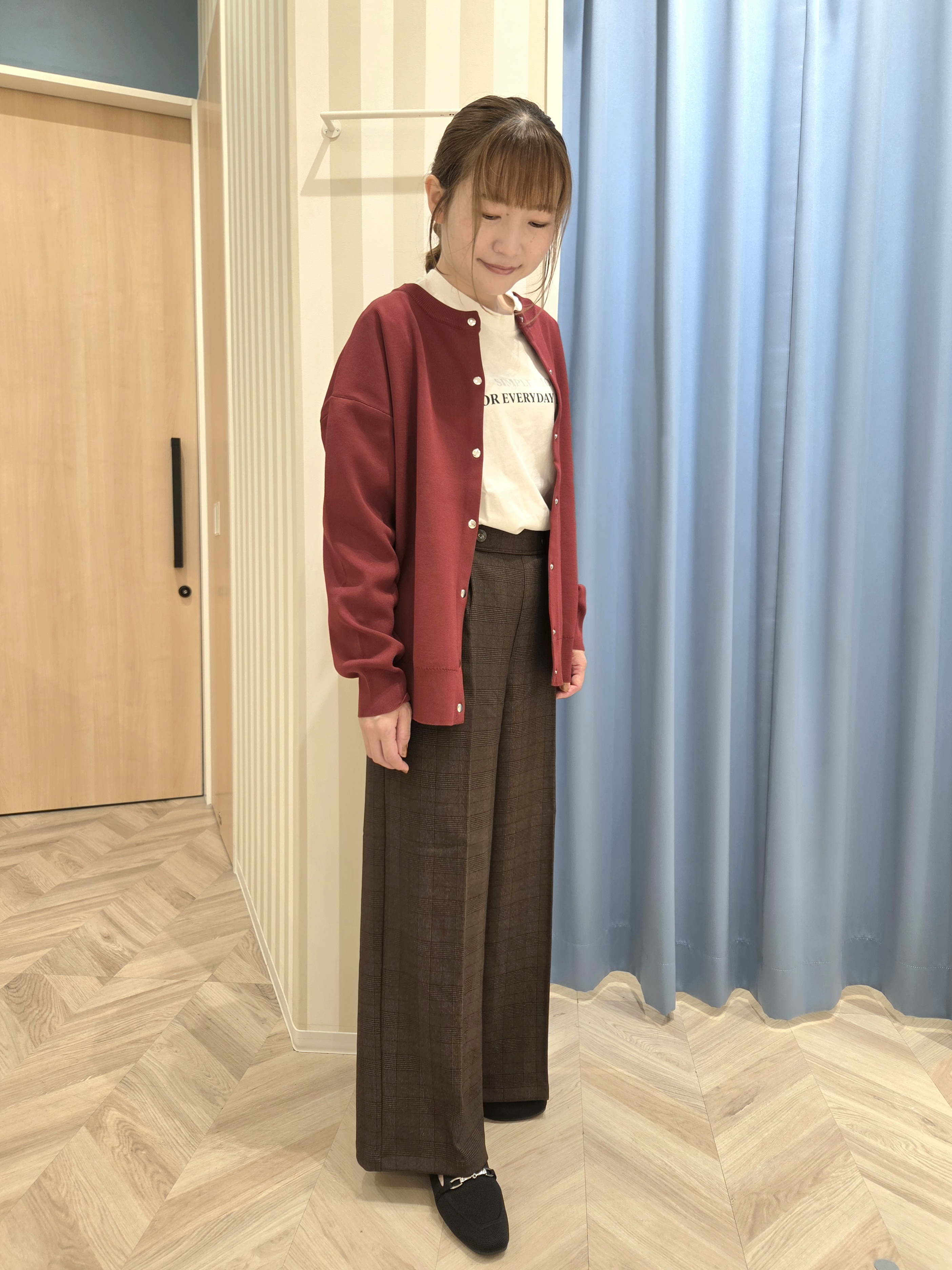 Ikumiさんの「SHOO･LA･RUE｜【セットアップ可/洗濯機可】軽やかに羽織れる スポンディッシュ ニットカーディガン」を使ったコーディネート