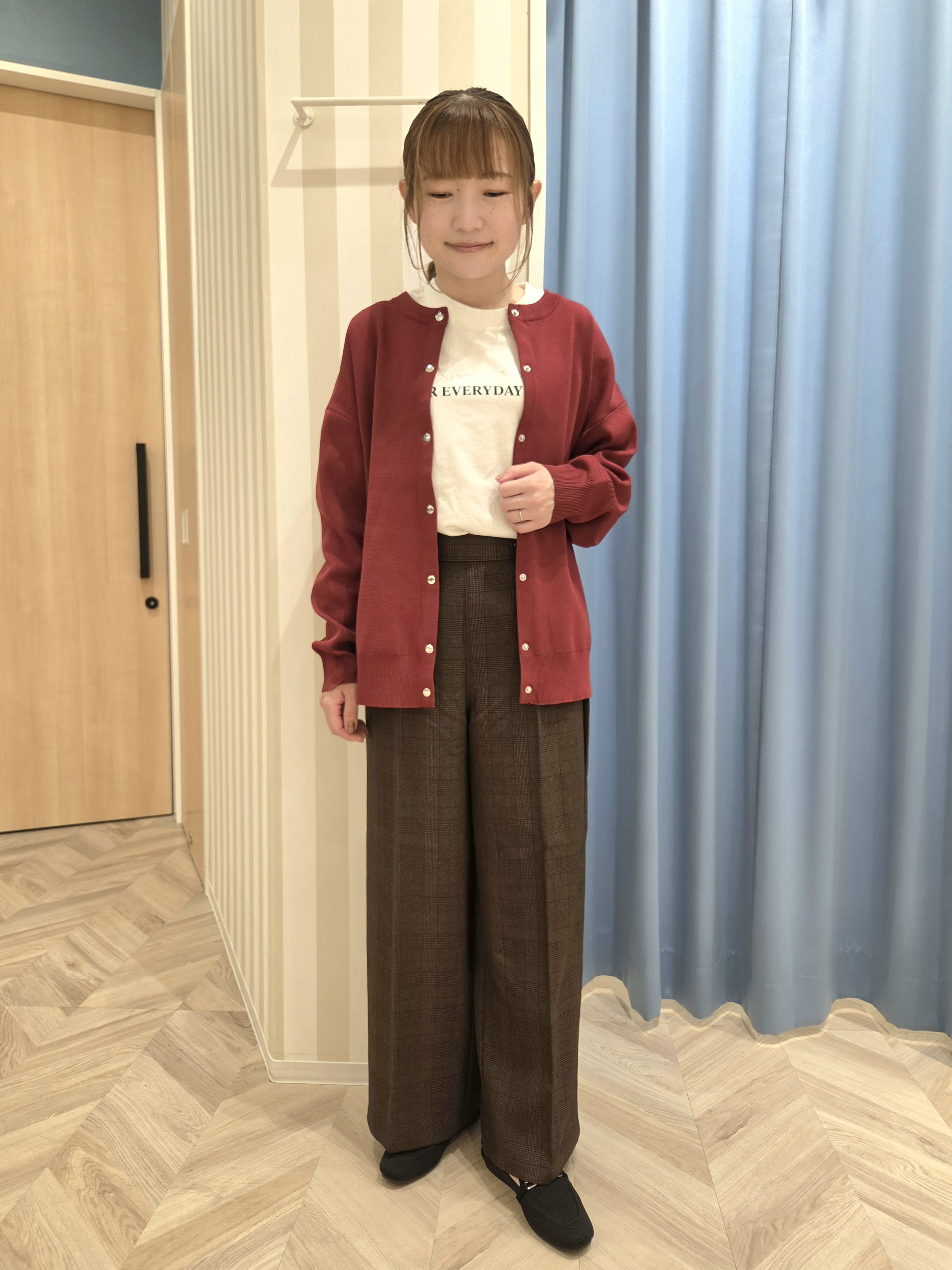 Ikumiさんの「SHOO･LA･RUE｜【セットアップ可/洗濯機可】軽やかに羽織れる スポンディッシュ ニットカーディガン」を使ったコーディネート