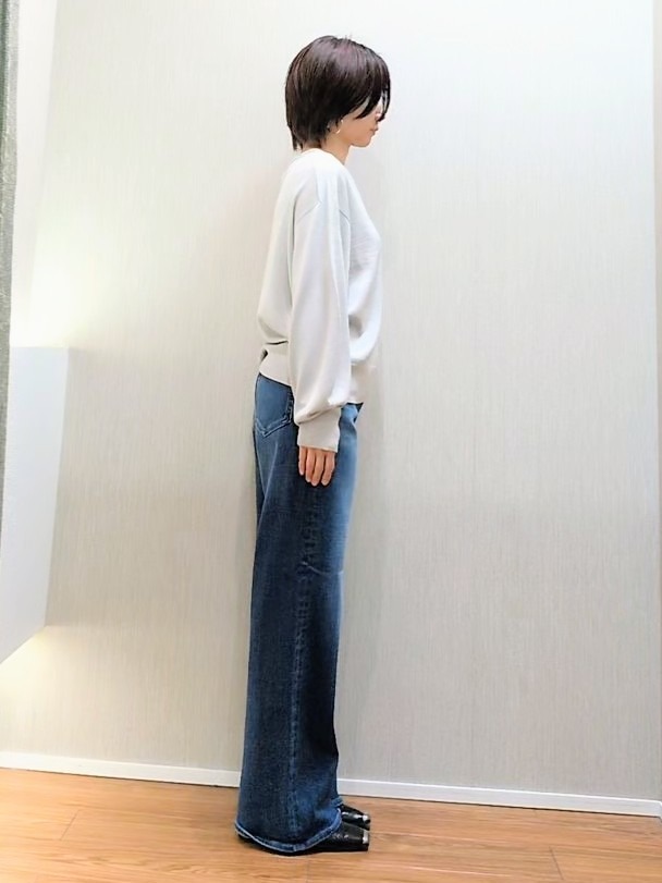 ミズタさんの「UNTITLED｜【店頭人気！/8色展開】ボリュームスリーブニットプルオーバー」を使ったコーディネート