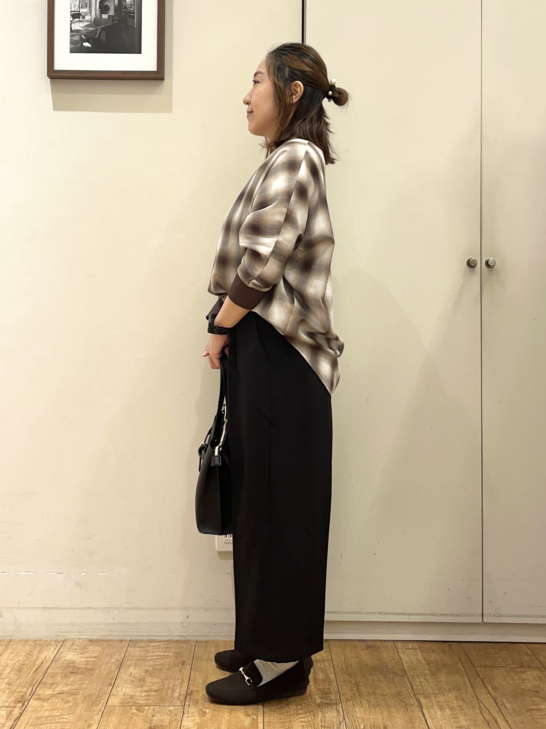 harusakuさんの「SHOO･LA･RUE｜【着丈選べる/洗濯後しわになりにくい】インせず着られる ドルマンブラウス」を使ったコーディネート