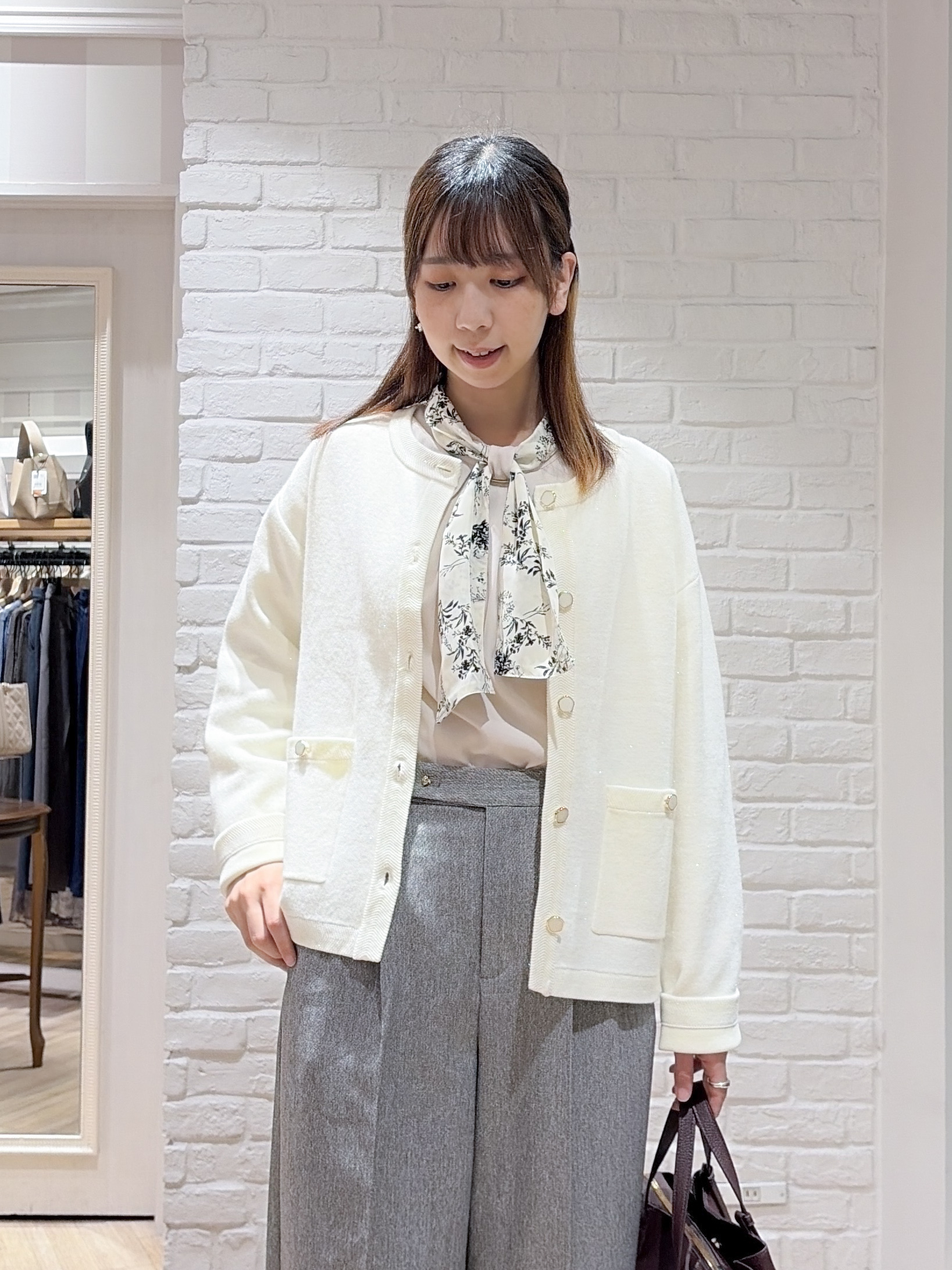yurinaさんの「index｜【セットアップ可】ノーカラーミドルコーディガン《洗濯機OK》」を使ったコーディネート