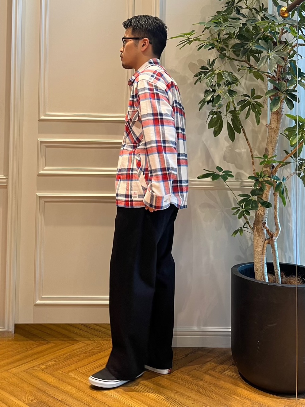 Tokuさんの「DRESSTERIOR｜【6色展開/洗濯機可】コットンカシミヤ スムースニット」を使ったコーディネート