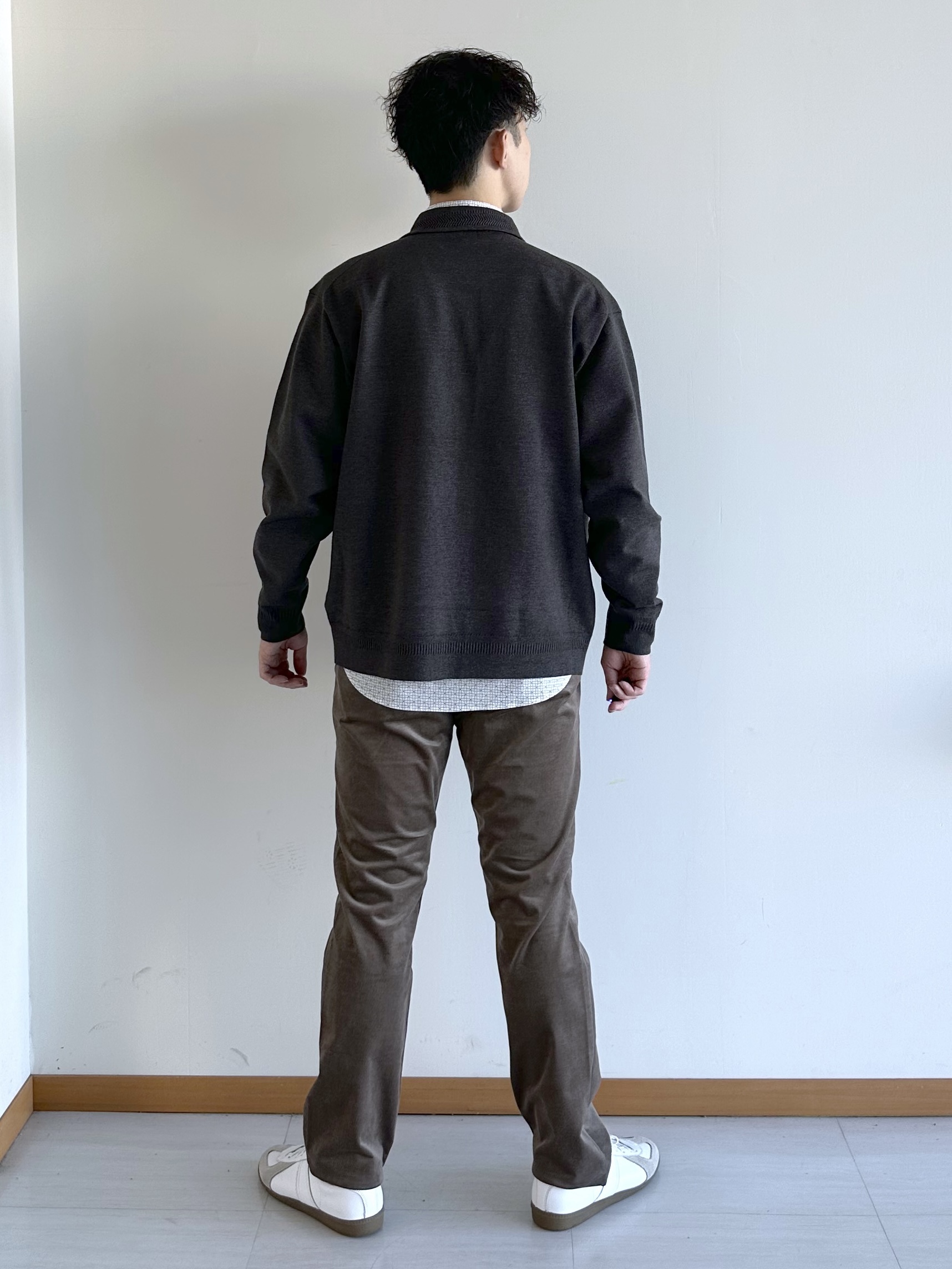 イッシーさんの「TAKEO KIKUCHI｜ニット シャツ カーディガン」を使ったコーディネート
