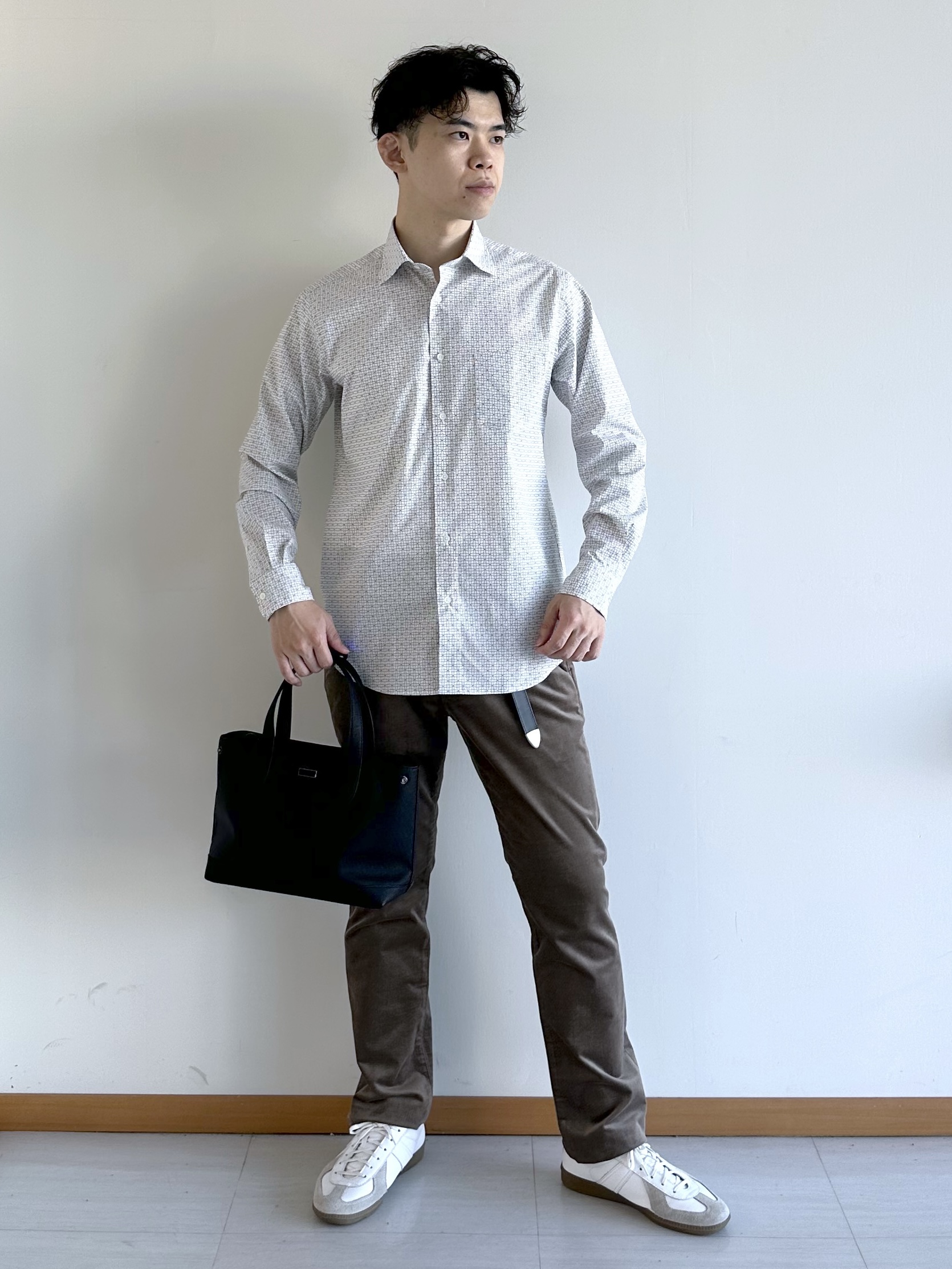 イッシーさんの「TAKEO KIKUCHI｜ニット シャツ カーディガン」を使ったコーディネート