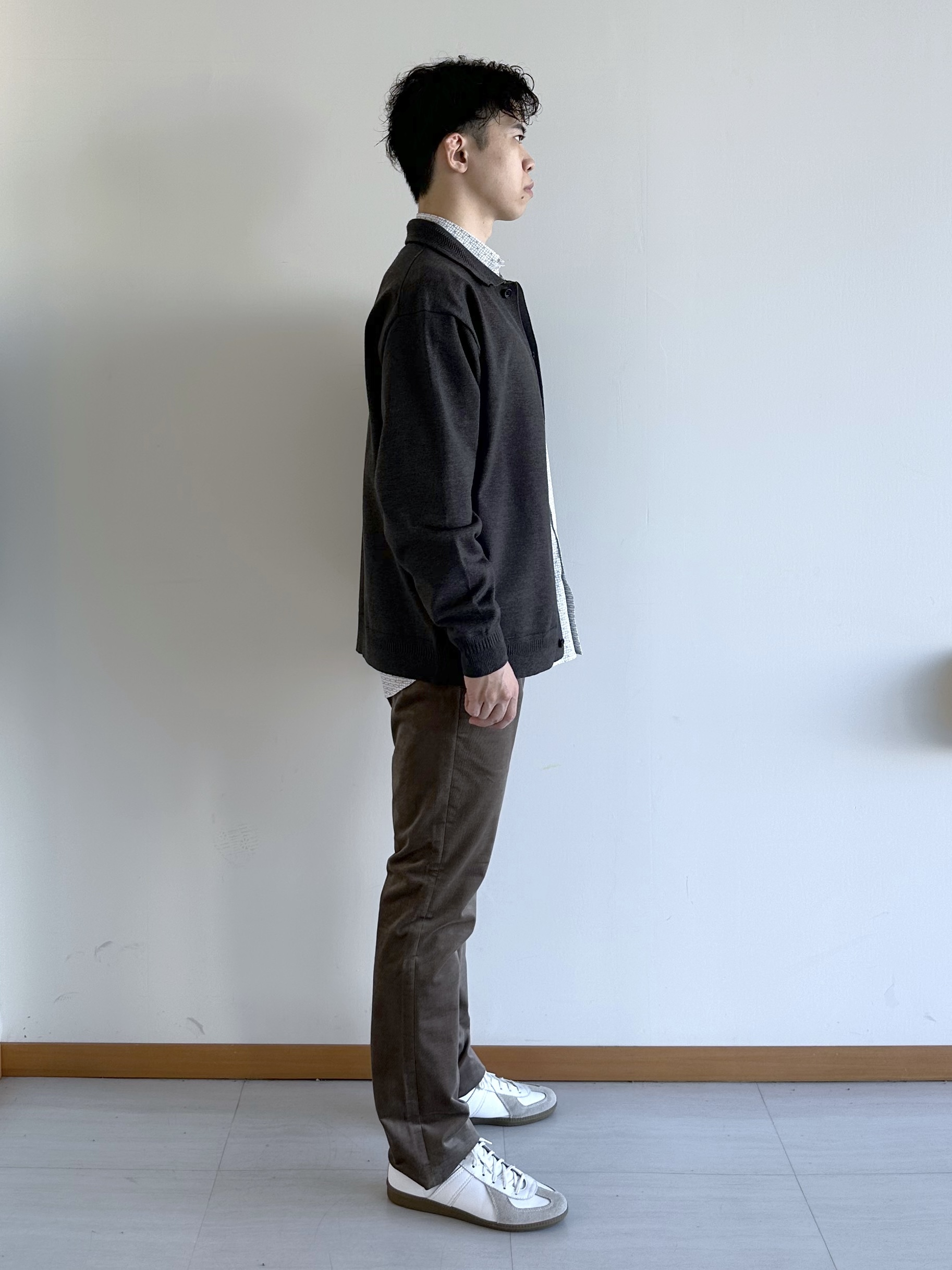 イッシーさんの「TAKEO KIKUCHI｜ニット シャツ カーディガン」を使ったコーディネート