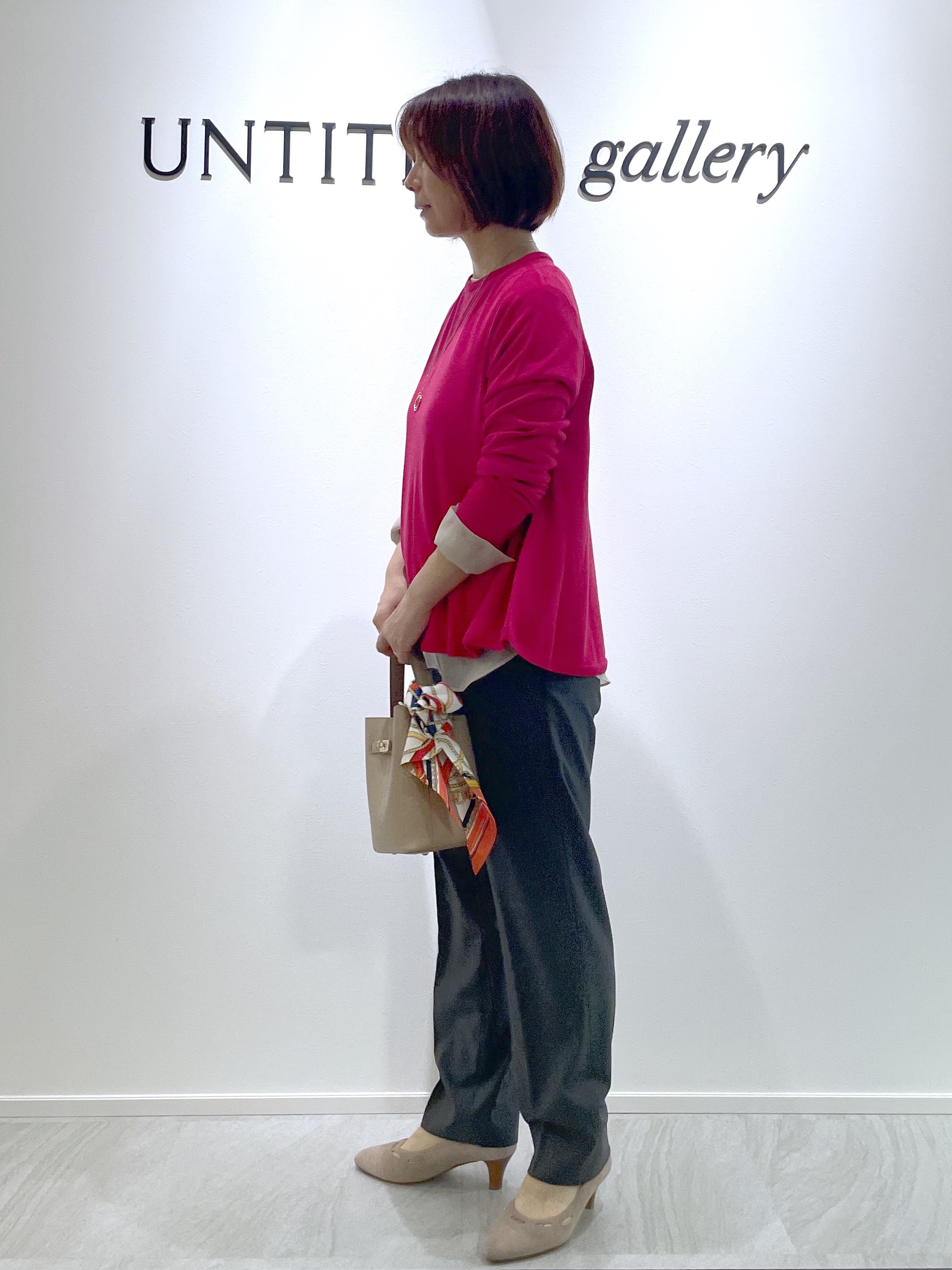 hanaさんの「UNTITLED｜【きれいに体型カバー/8色展開】Aラインシルエットニットプルオーバー」を使ったコーディネート