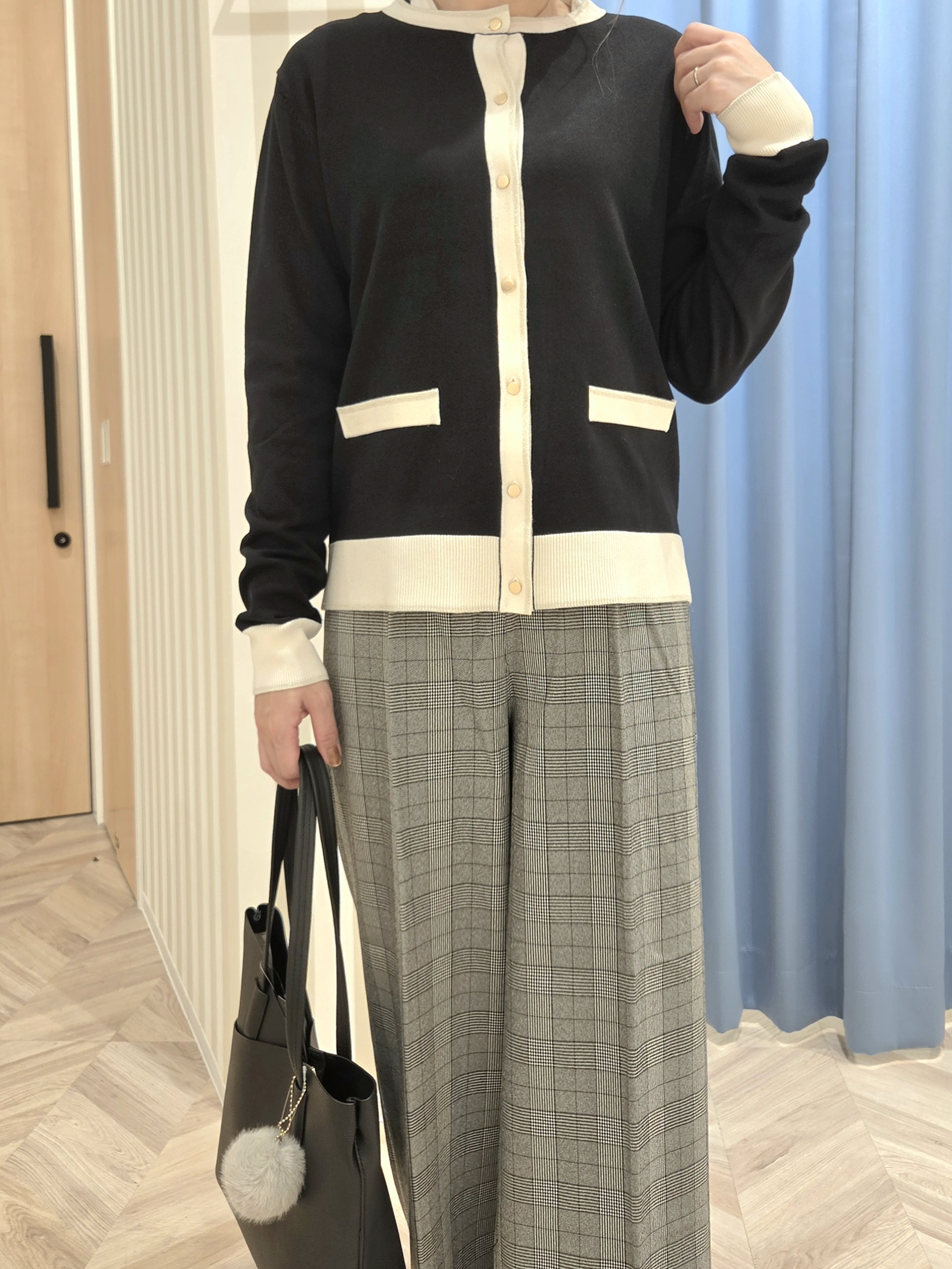 Ikumiさんの「SHOO･LA･RUE｜【S-LL/洗濯機可】配色使いが目を惹く クルーネックニットカーディガン」を使ったコーディネート