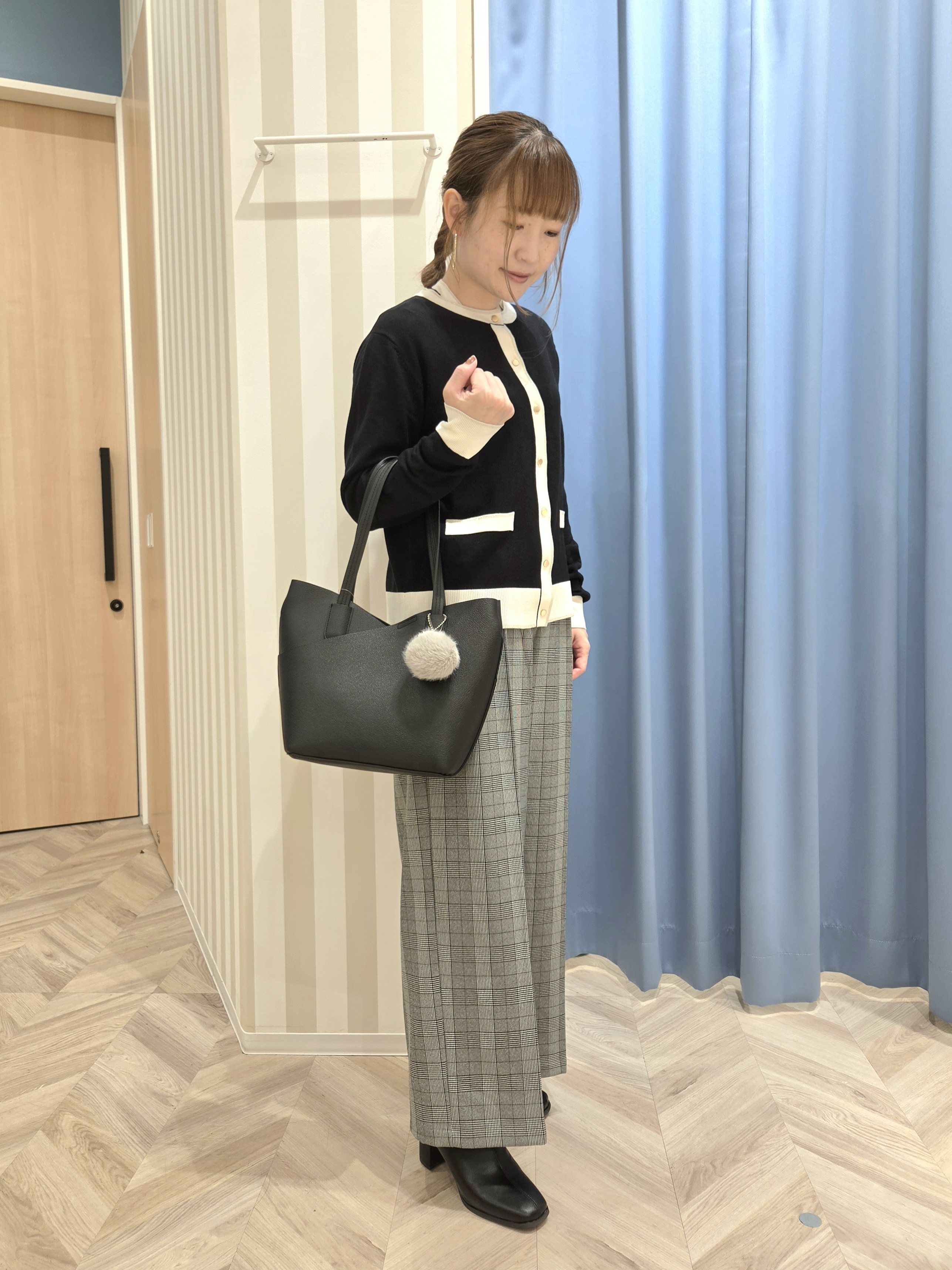 Ikumiさんの「SHOO･LA･RUE｜【S-LL/洗濯機可】配色使いが目を惹く クルーネックニットカーディガン」を使ったコーディネート