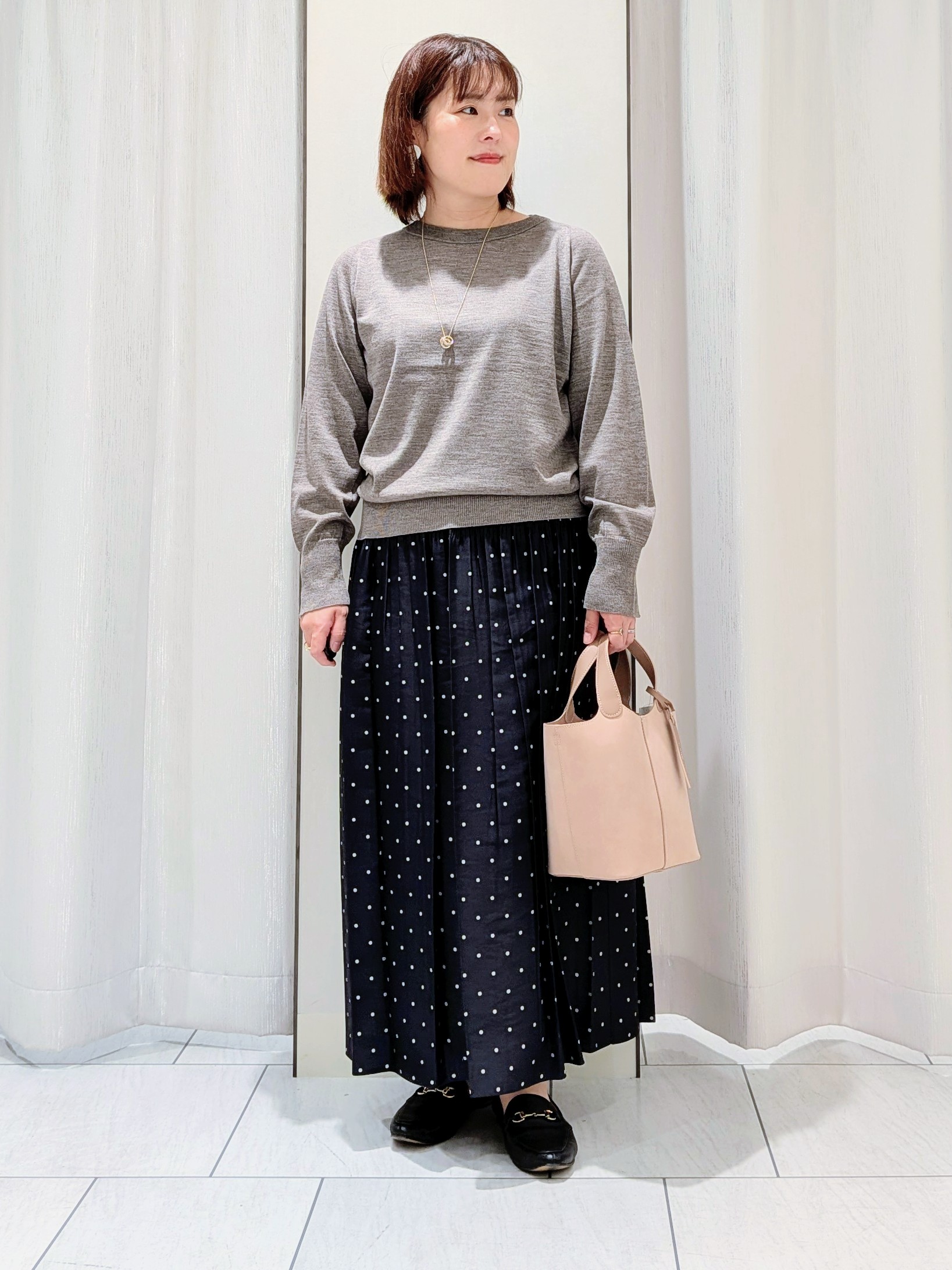 Onumaさんの「UNTITLED｜【アンサンブル可能/オンオフ使える】シルクウールカシミヤプルオーバー」を使ったコーディネート