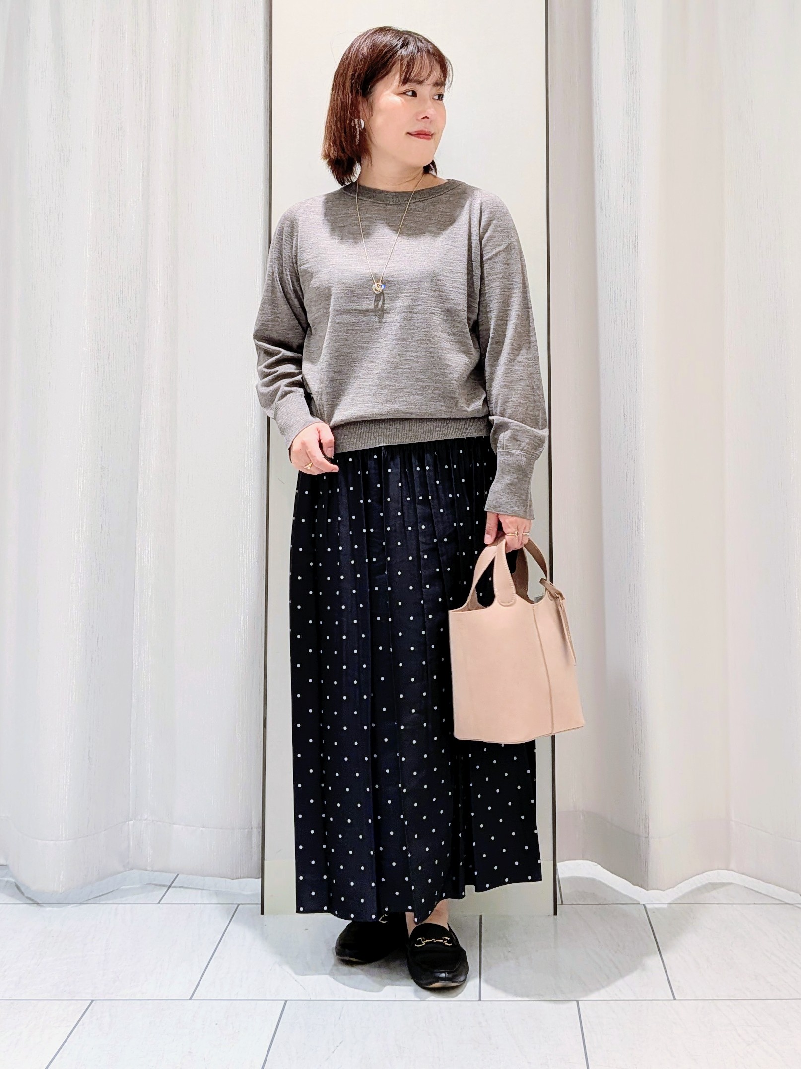 Onumaさんの「UNTITLED｜【アンサンブル可能/オンオフ使える】シルクウールカシミヤプルオーバー」を使ったコーディネート