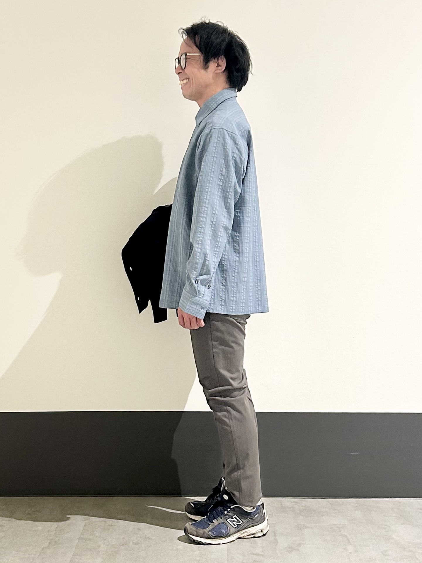 KENJI Iさんの「THE SHOP TK｜レイヤードデザイン カーディガン」を使ったコーディネート