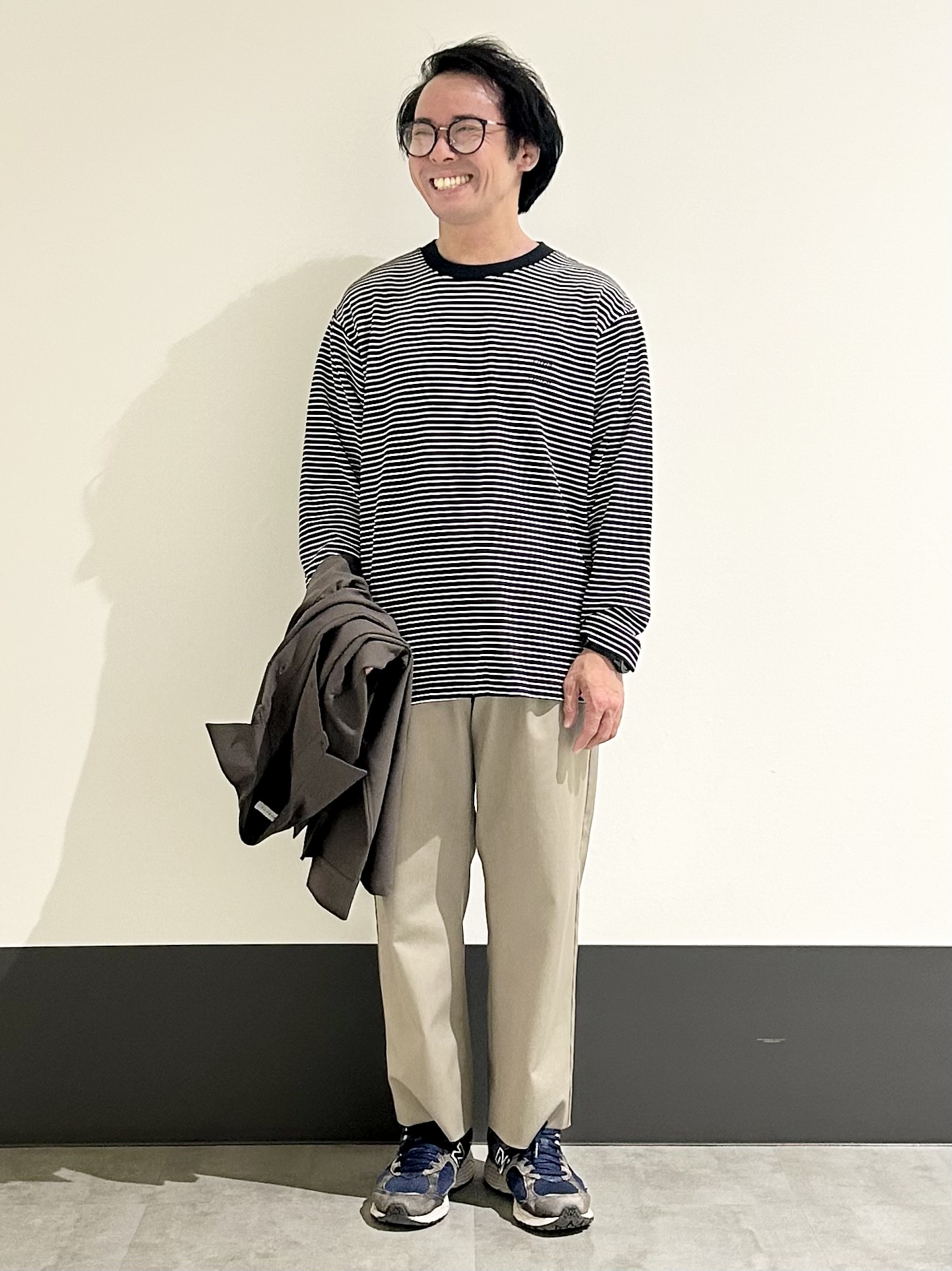 KENJI Iさんの「THE SHOP TK｜【洗濯機OK】ウールライク 長袖シャツ」を使ったコーディネート