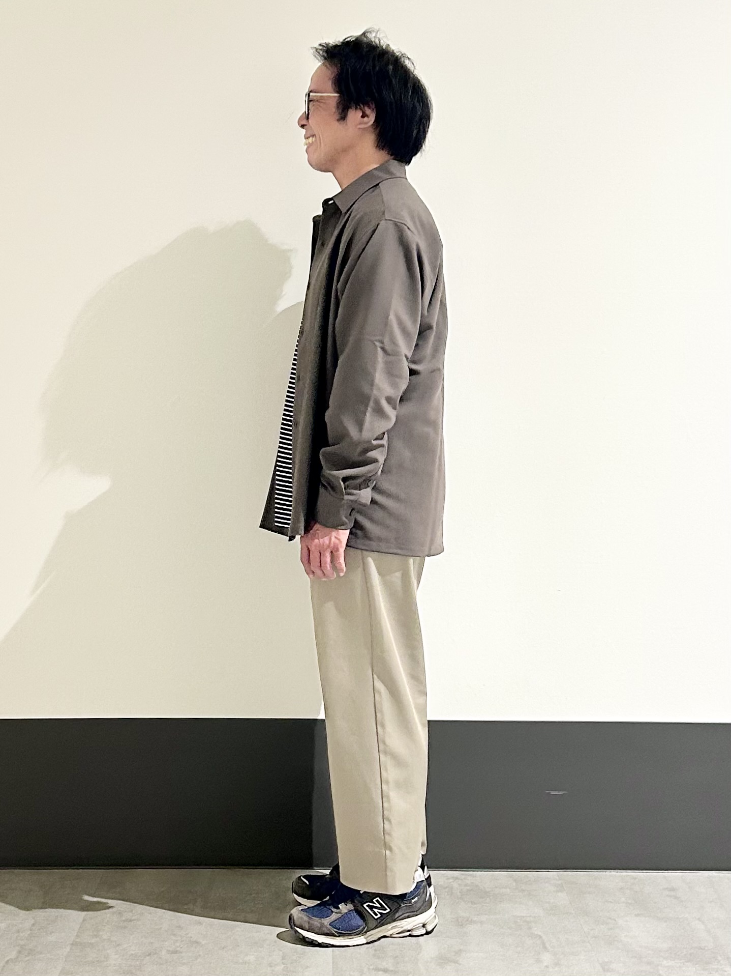 KENJI Iさんの「THE SHOP TK｜【洗濯機OK】ウールライク 長袖シャツ」を使ったコーディネート