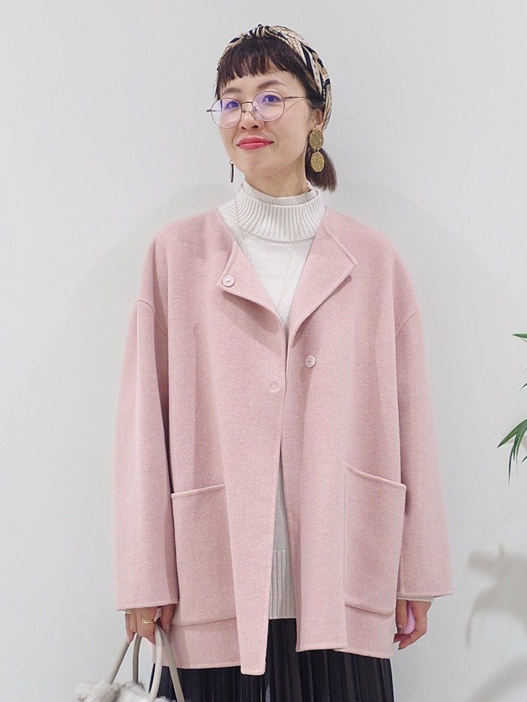 MUTSUKOさんの「UNTITLED｜【マフラー付き/ゆったり】リバーコート」を使ったコーディネート