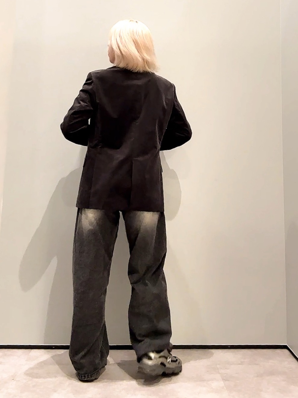 ユウナさんの「TAKEO KIKUCHI｜【Sサイズ～】ストレッチコーデュロイ ジャケット」を使ったコーディネート