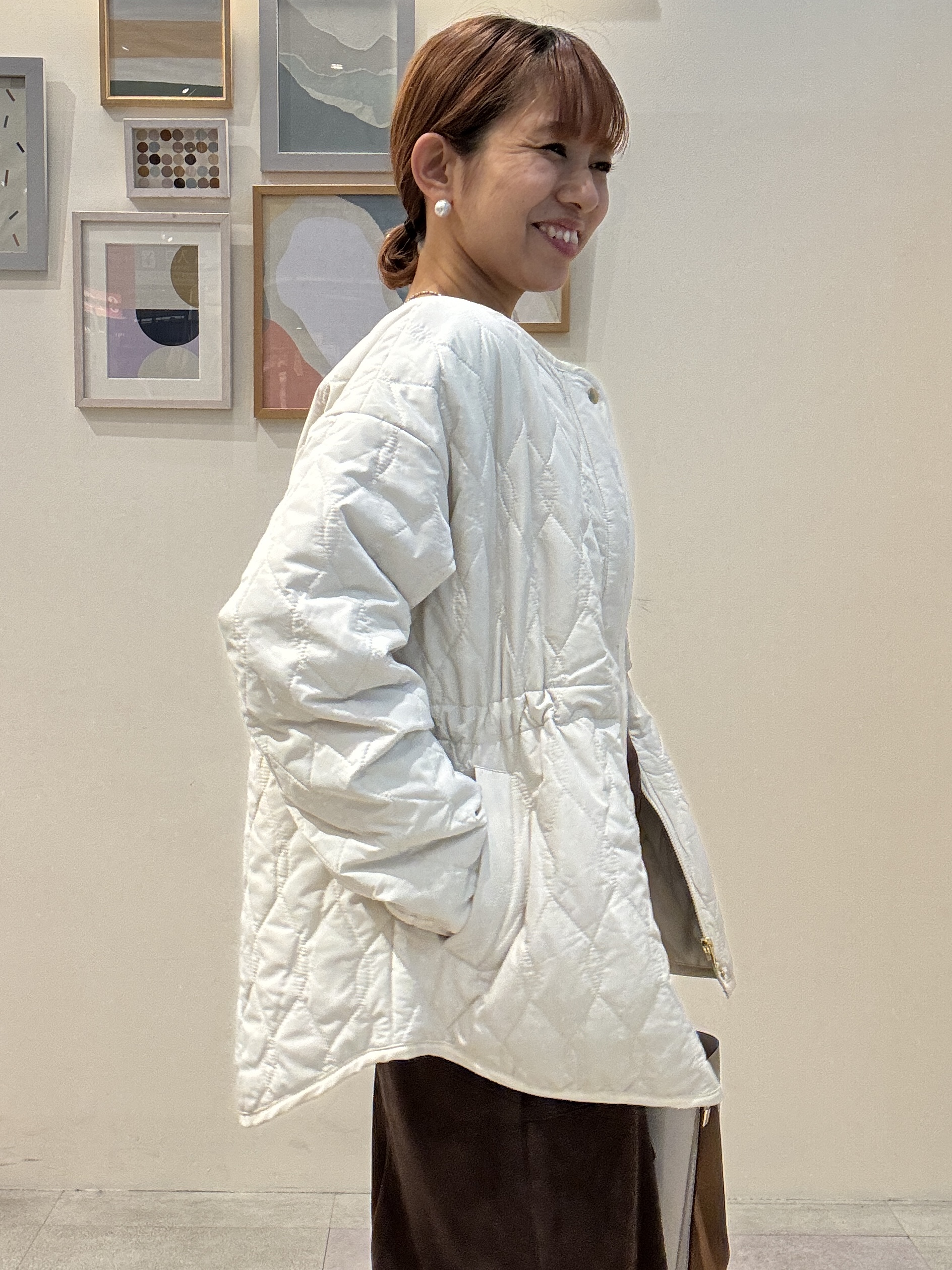 たけぴさんの「SHOO･LA･RUE｜【毛玉になりにくい/S-LL/洗濯機可】ボートネックで首元美しく やわらかリブニット」を使ったコーディネート