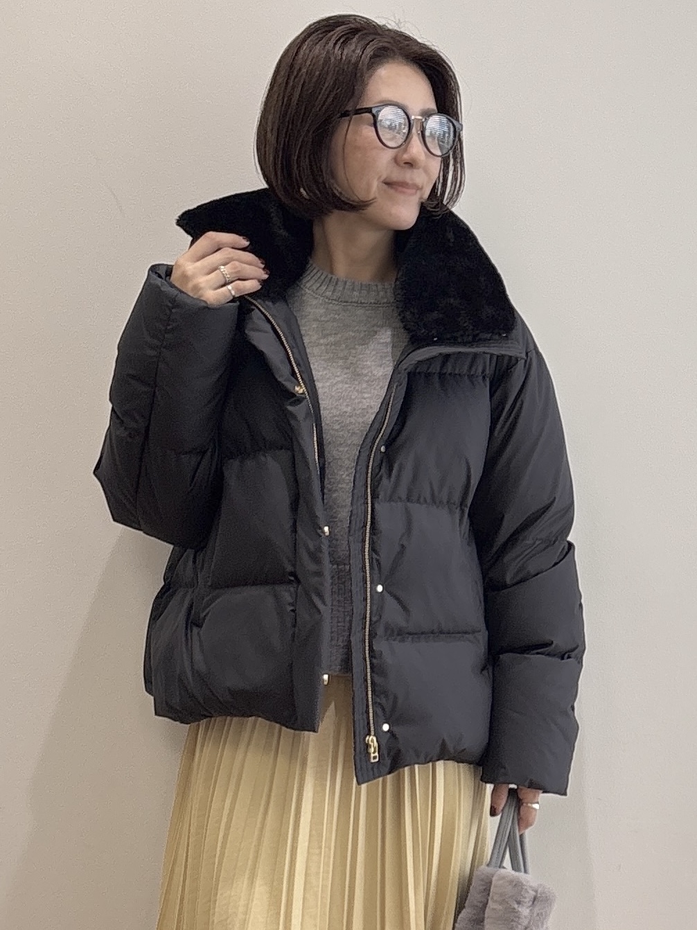 NAKAさんの「OPAQUE.CLIP｜【森絵梨佳さん着用】スウェードライクプリーツスカート《S～LL/5col／洗濯機OK》」を使ったコーディネート