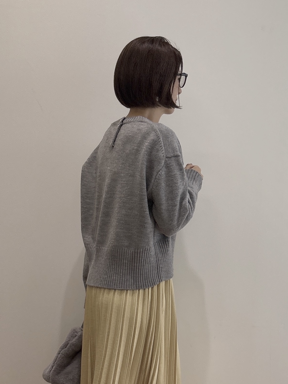 NAKAさんの「OPAQUE.CLIP｜【森絵梨佳さん着用】スウェードライクプリーツスカート《S～LL/5col／洗濯機OK》」を使ったコーディネート