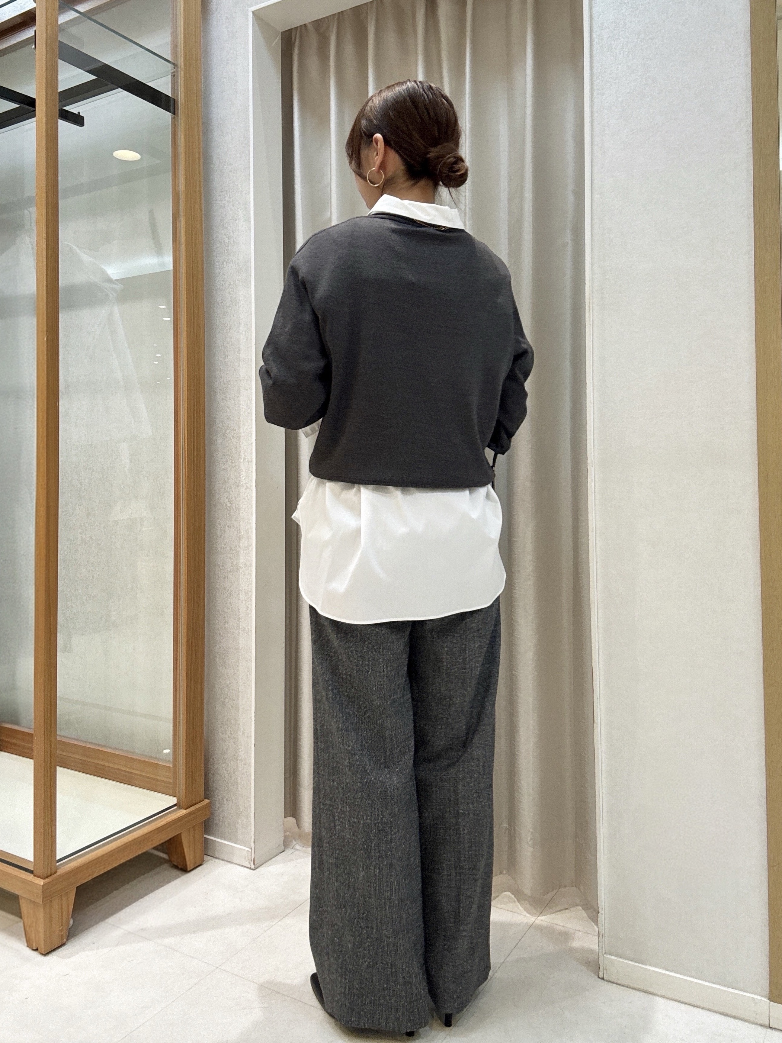 tomoさんの「UNTITLED｜【店頭人気！/8色展開】ボリュームスリーブニットプルオーバー」を使ったコーディネート