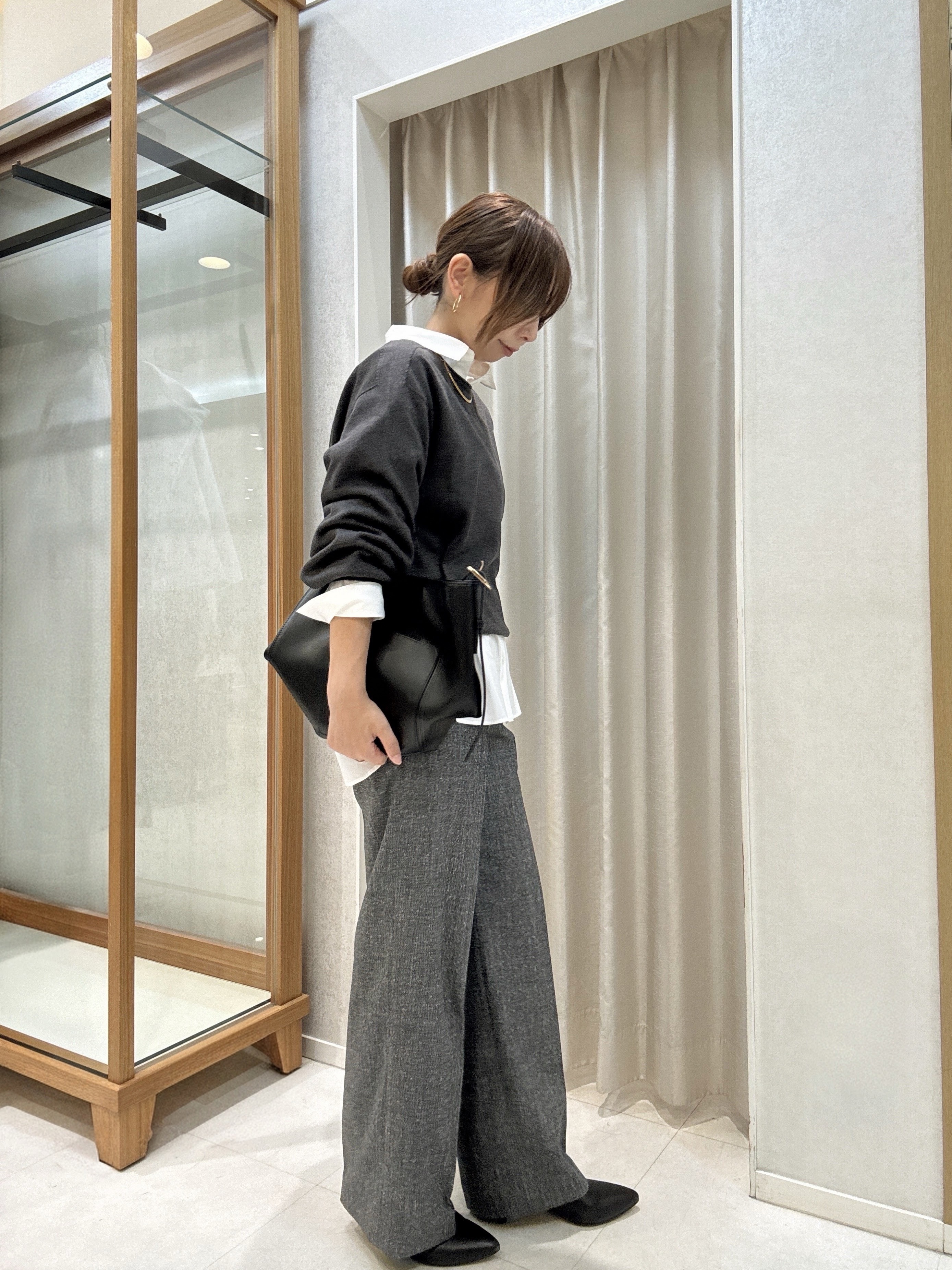 tomoさんの「UNTITLED｜【店頭人気！/8色展開】ボリュームスリーブニットプルオーバー」を使ったコーディネート