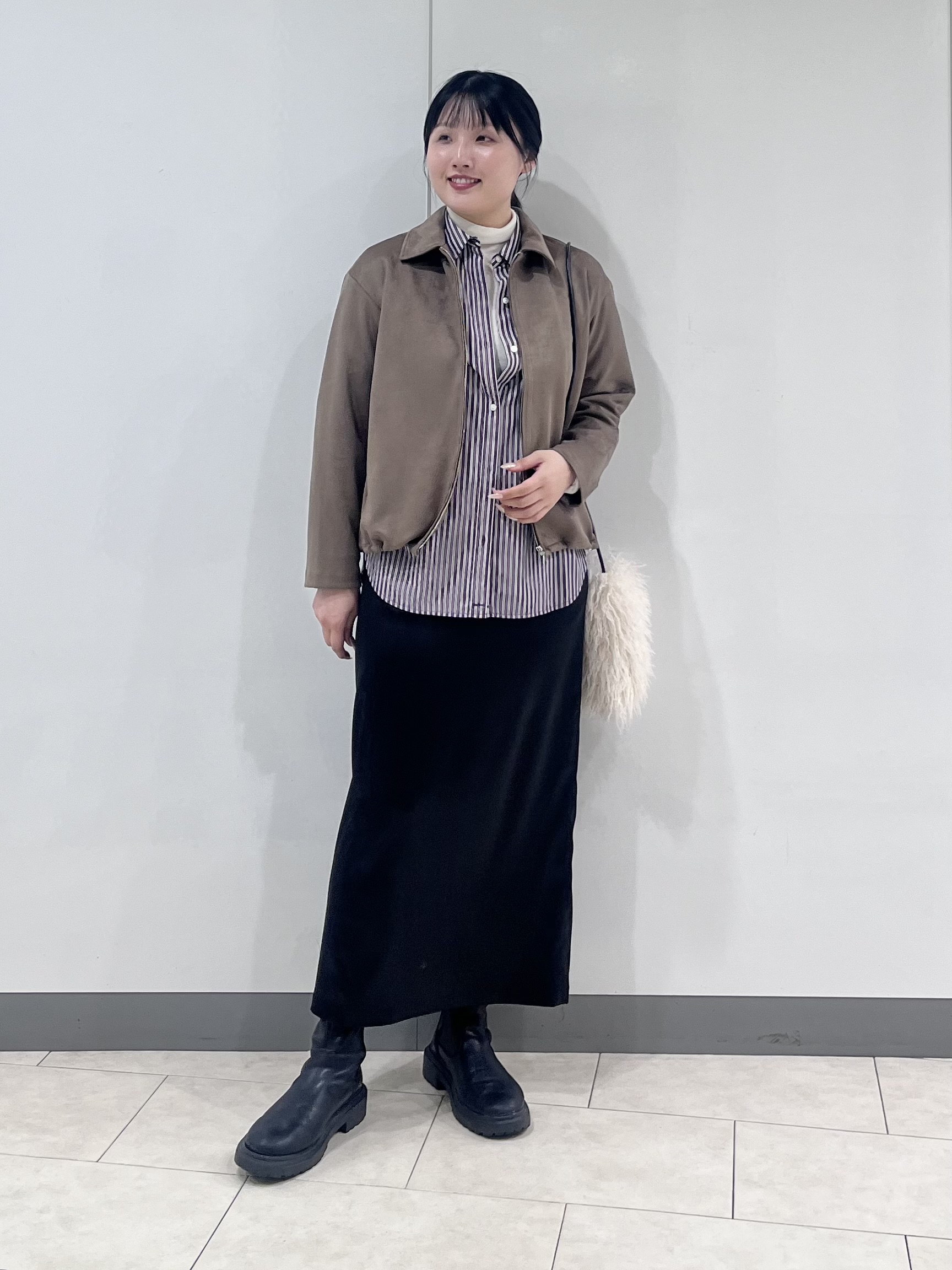 hasuさんの「INDIVI｜【スエード調】ステンカラーブルゾン」を使ったコーディネート