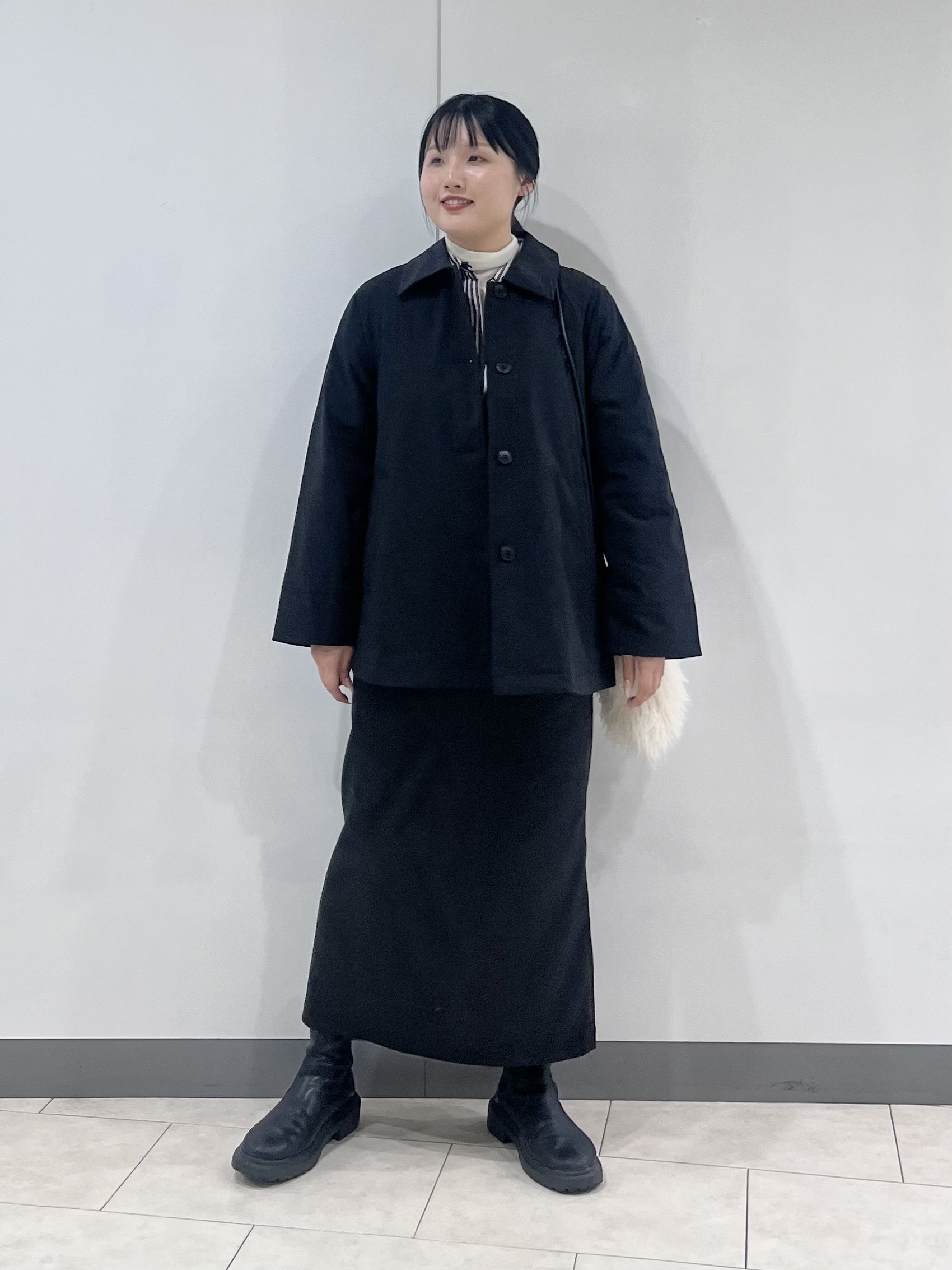 hasuさんの「INDIVI｜【超軽量／蓄熱／撥水】ステンカラー中綿ライトコート」を使ったコーディネート