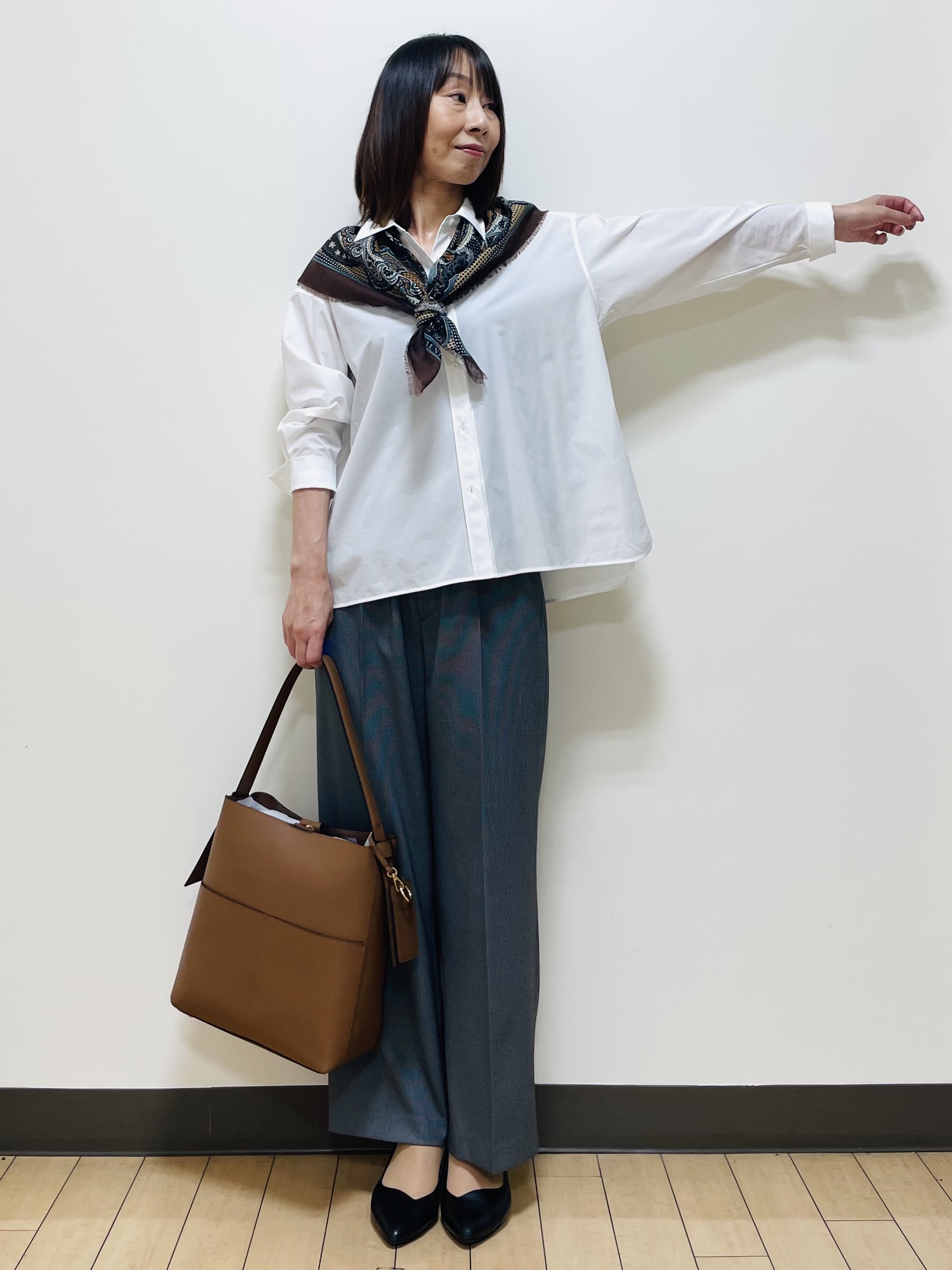 Riiさんの「Reflect｜【羽織◎】オフボディシルエットシャツ」を使ったコーディネート