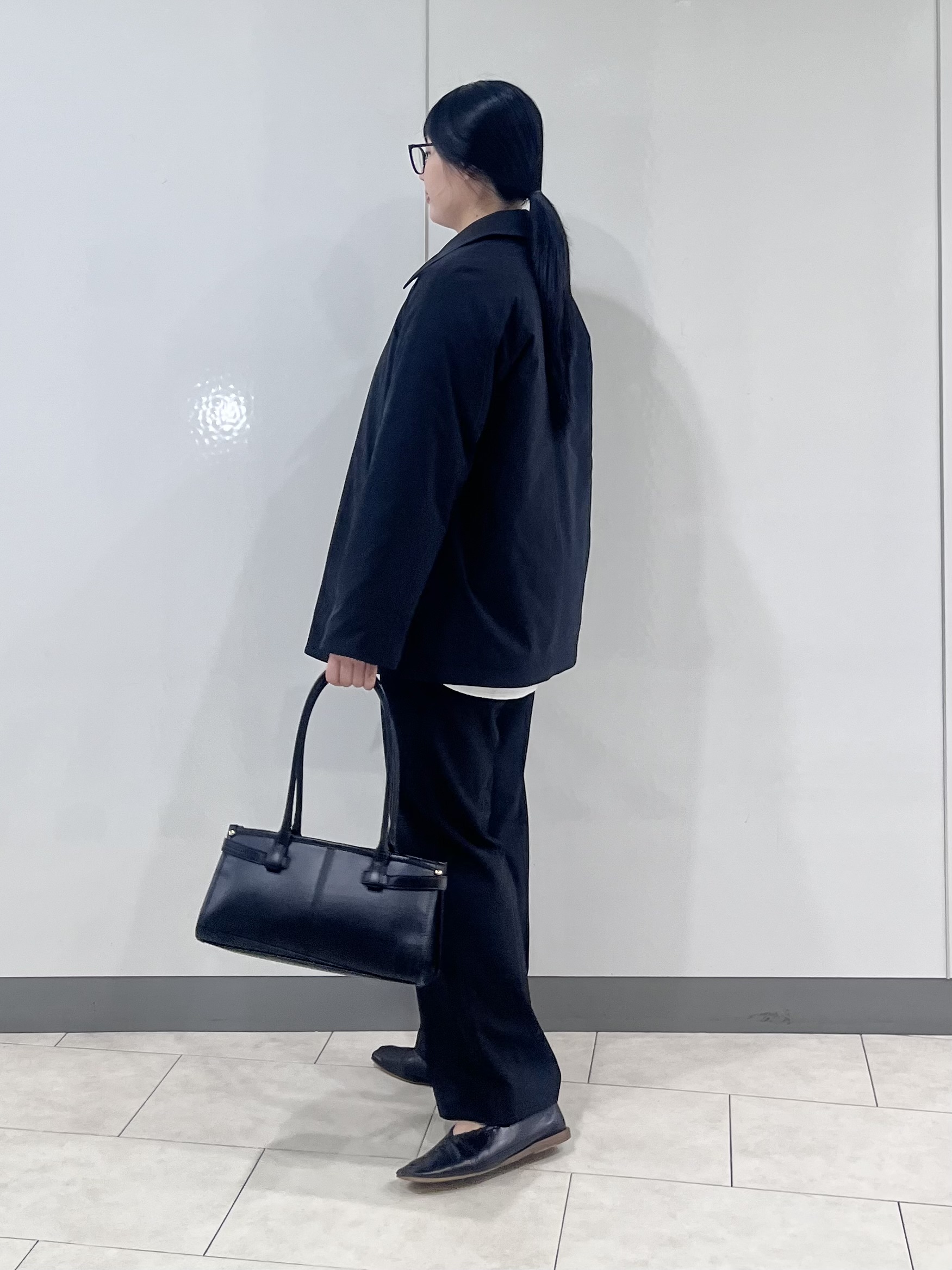 hasuさんの「INDIVI｜【超軽量／蓄熱／撥水】ステンカラー中綿ライトコート」を使ったコーディネート