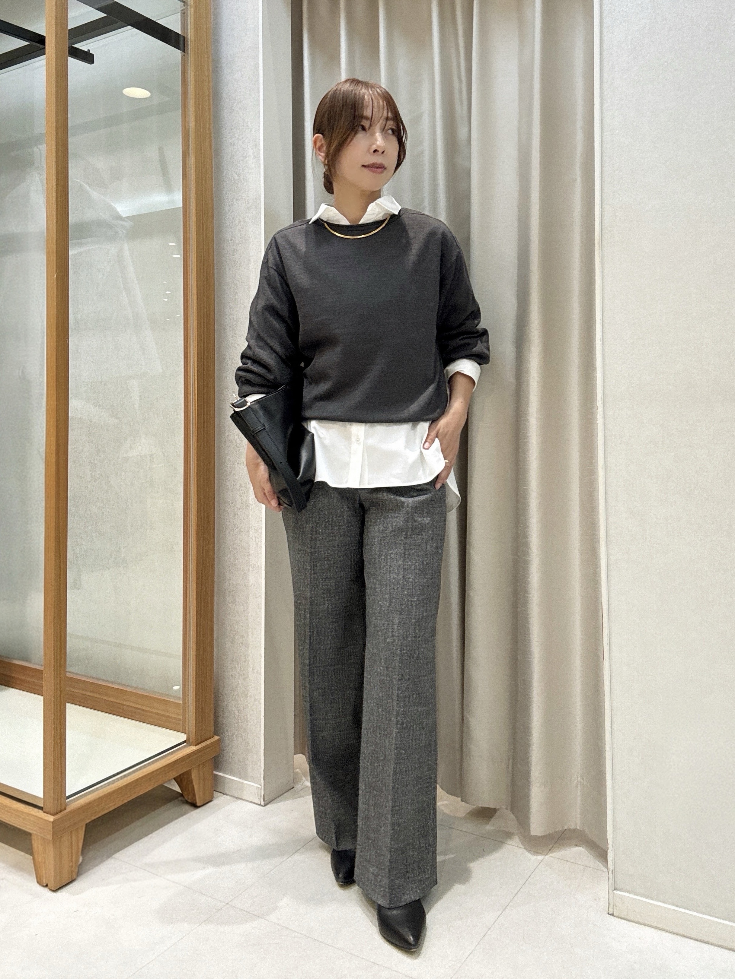 tomoさんの「UNTITLED｜【店頭人気！/8色展開】ボリュームスリーブニットプルオーバー」を使ったコーディネート