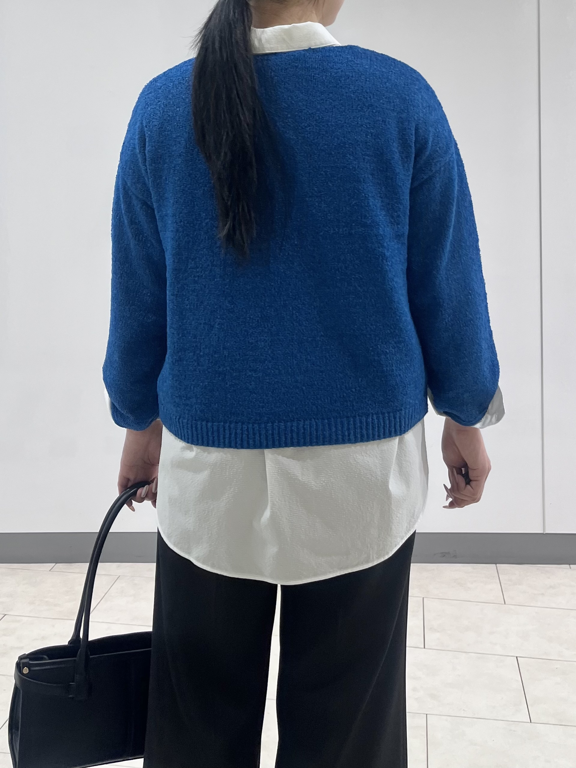 hasuさんの「INDIVI｜【洗える／程よいシアー感】凹凸素材ニット」を使ったコーディネート