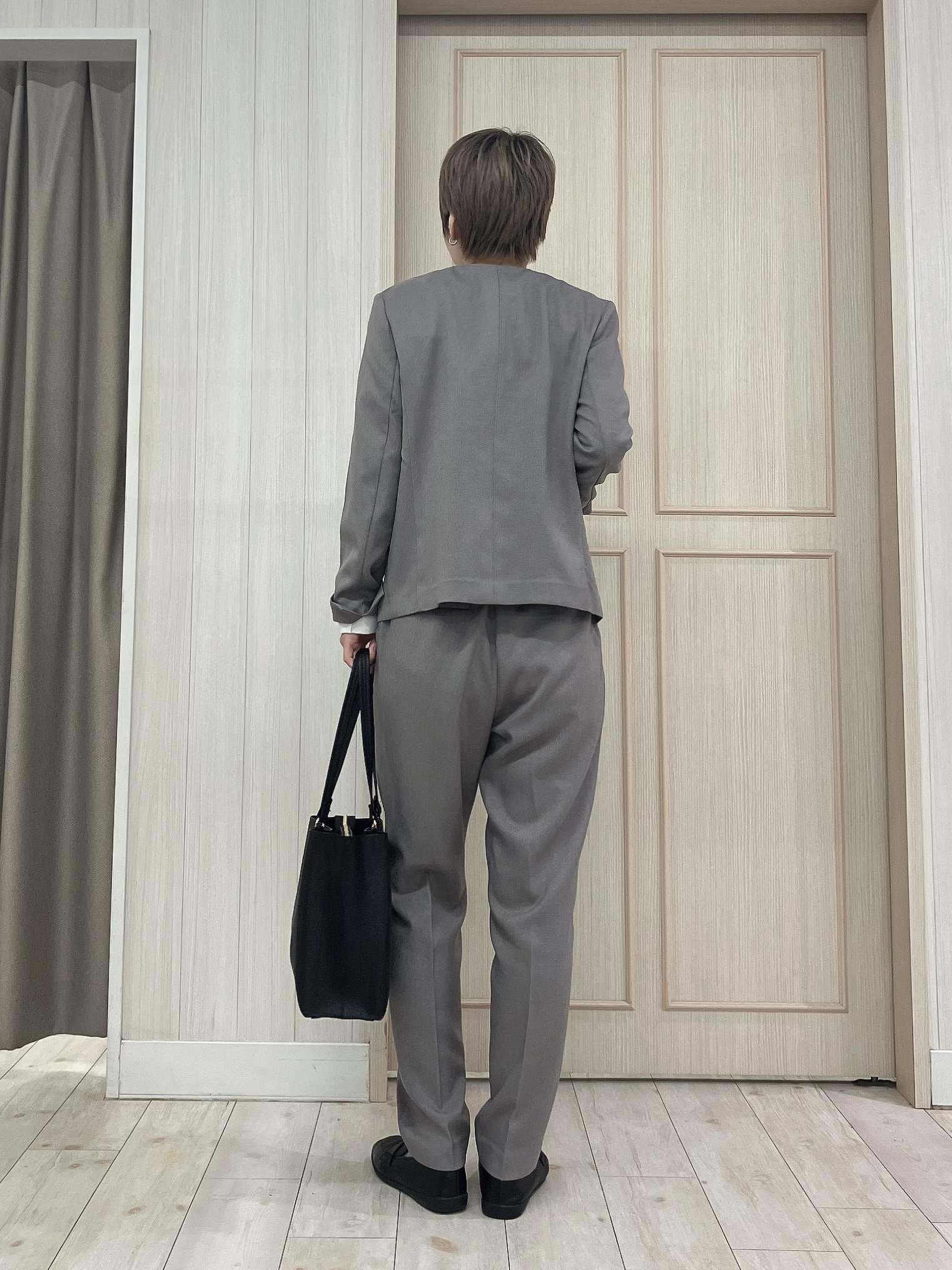 Turnerさんの「SHOO･LA･RUE｜【セットアップ可/通勤/洗濯機可/SS-LL】女性らしく決まる カラーレスジャケット」を使ったコーディネート