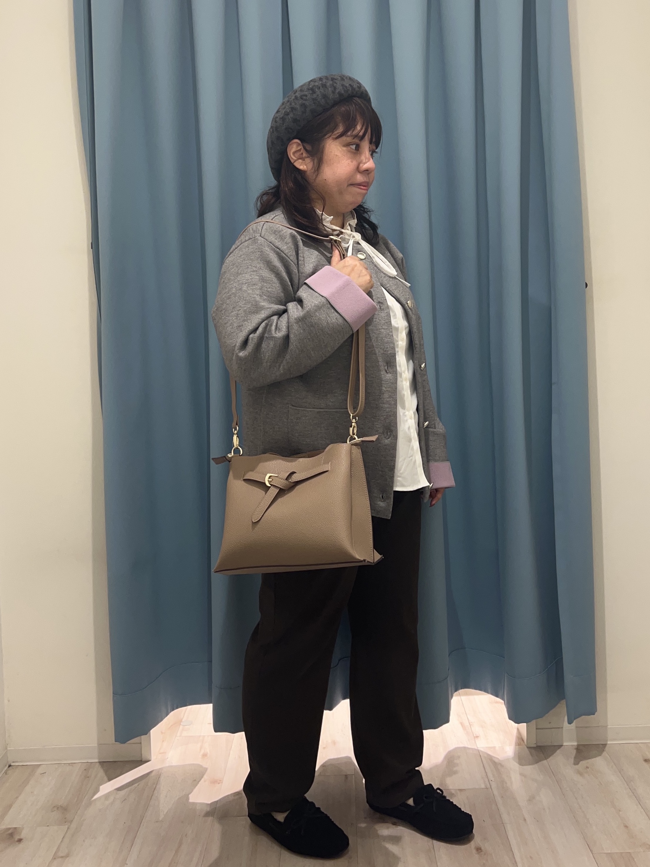 くーさんの「SHOO･LA･RUE｜【S-LL/洗濯機可/静電気防止】もちもち配色ダブルフェイスカーディガン」を使ったコーディネート