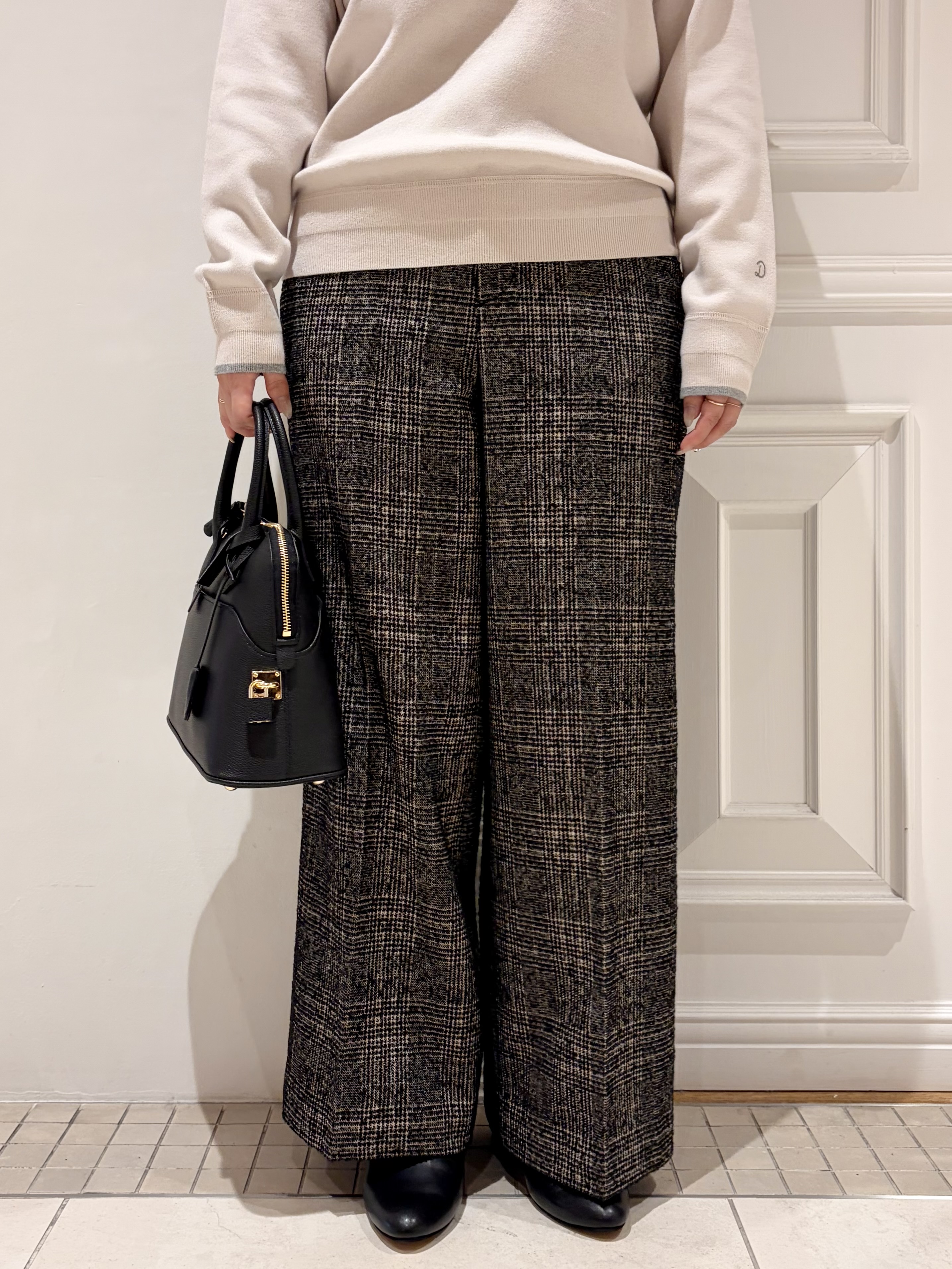 minowaさんの「DRESSTERIOR｜【STORY11月号掲載/マシンウォッシャブル】コットンカシミヤニット」を使ったコーディネート