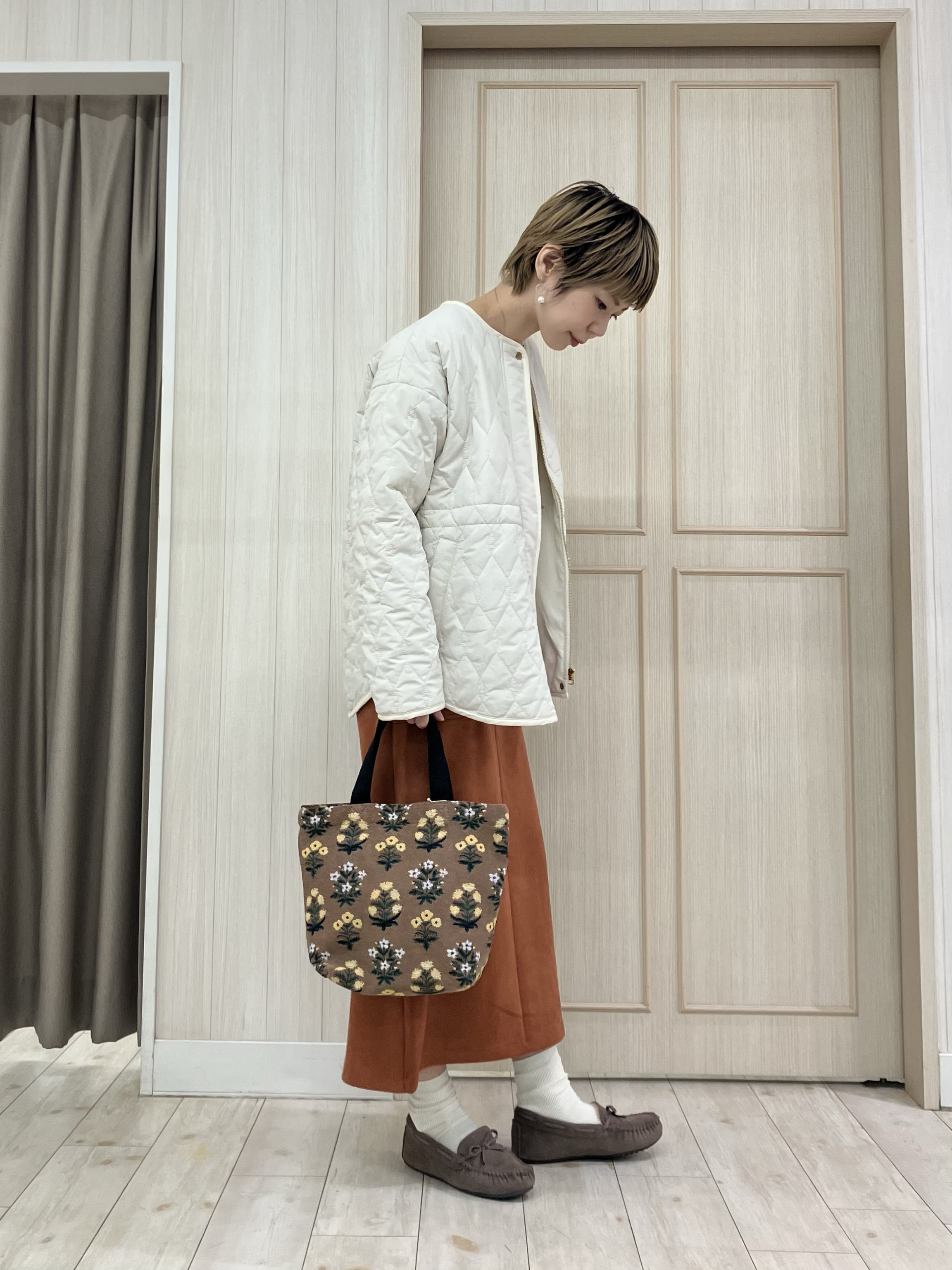 Turnerさんの「SHOO･LA･RUE｜【撥水/S-LL/洗濯機可】ウエスト絞れる キルト中綿ジャケット」を使ったコーディネート