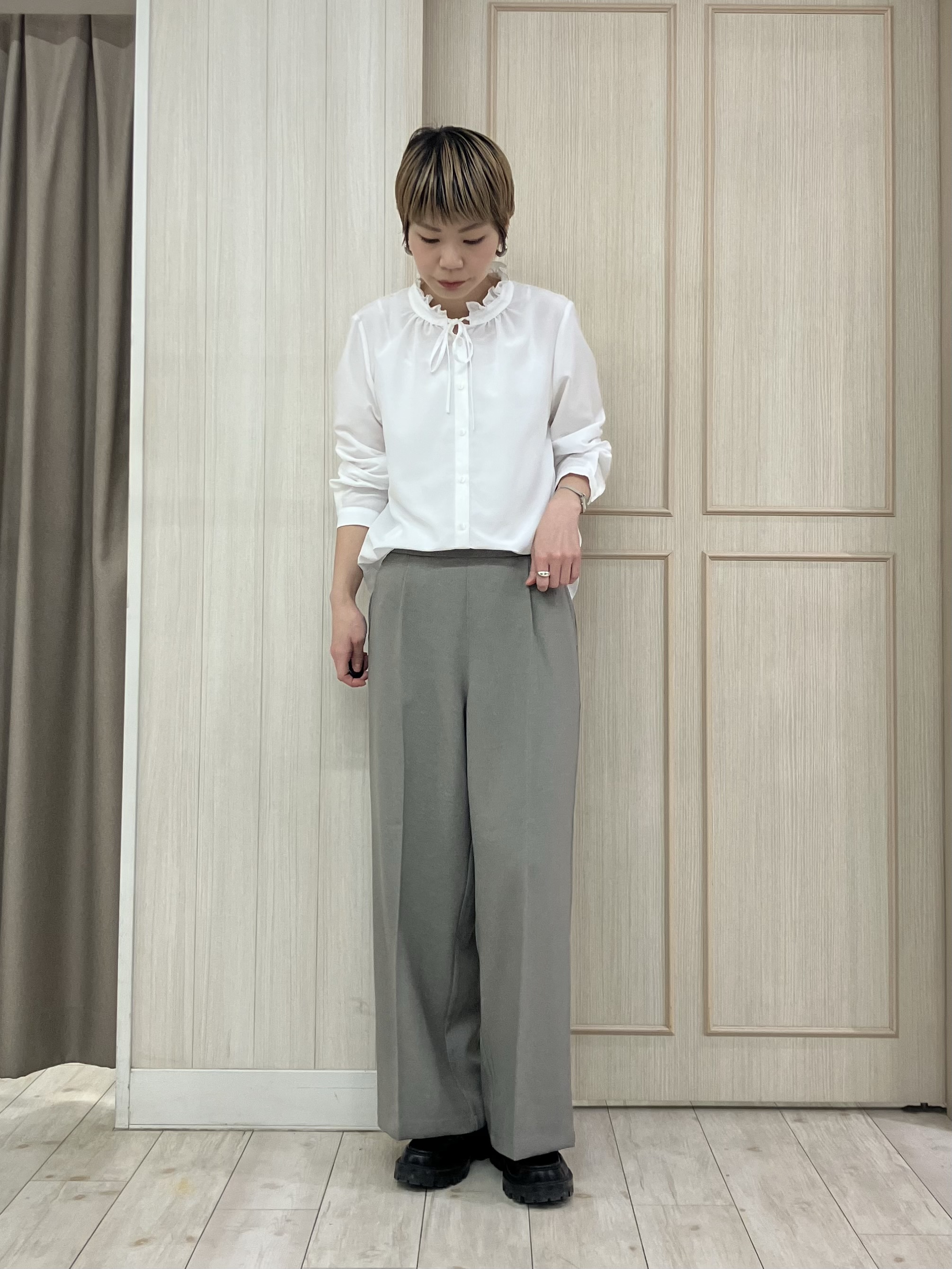 Turnerさんの「SHOO･LA･RUE｜【セットアップ可/洗濯後しわになりにくい】ウールフィール ダブルジャケット」を使ったコーディネート