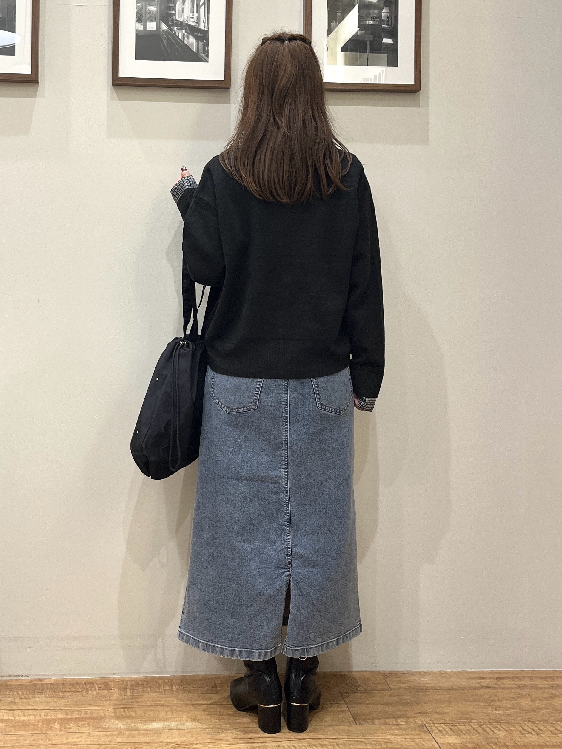 まつみさんの「SHOO･LA･RUE｜【S-LL/洗濯機可】デニム／チェック切替でこなれ見え 金ボタンニットカーディガン」を使ったコーディネート