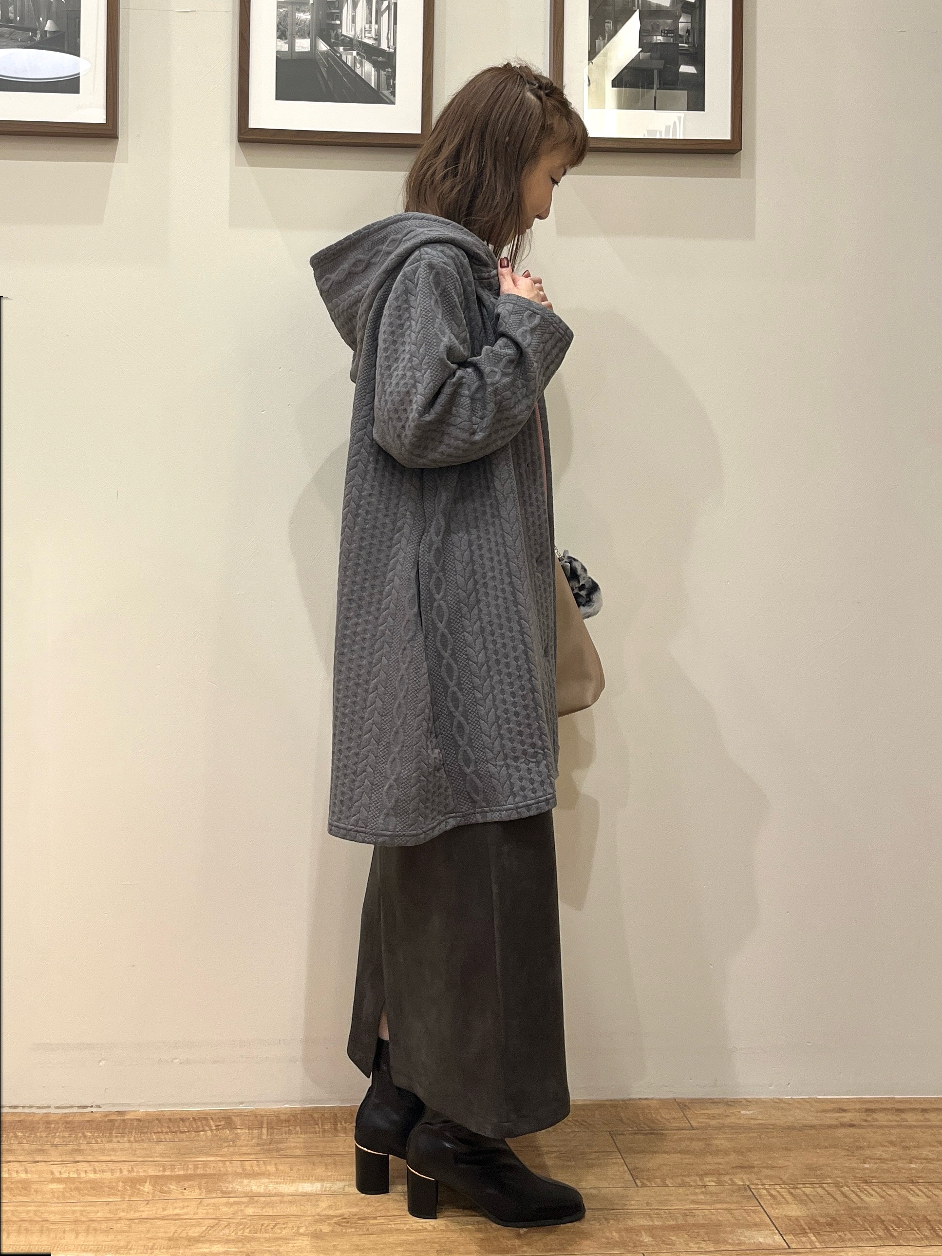 まつみさんの「SHOO･LA･RUE｜【S-LL/ゆるシルエット】体型カバーしながらスマートに魅せる ラインジャカードコーディガン」を使ったコーディネート