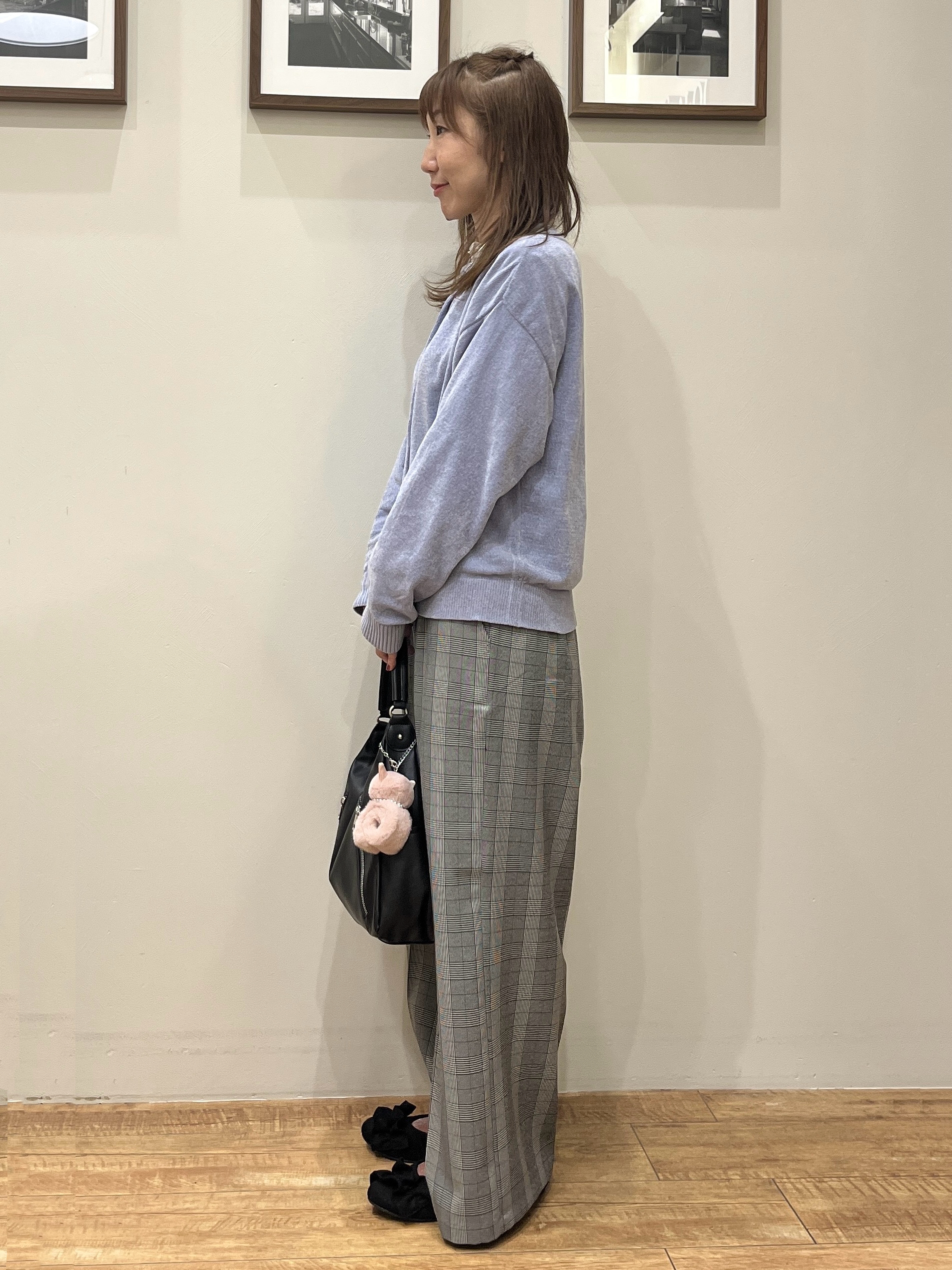 まつみさんの「SHOO･LA･RUE｜【S-LL/撥水】ゴールドパーツで女性らしく ギャザーブルゾン」を使ったコーディネート
