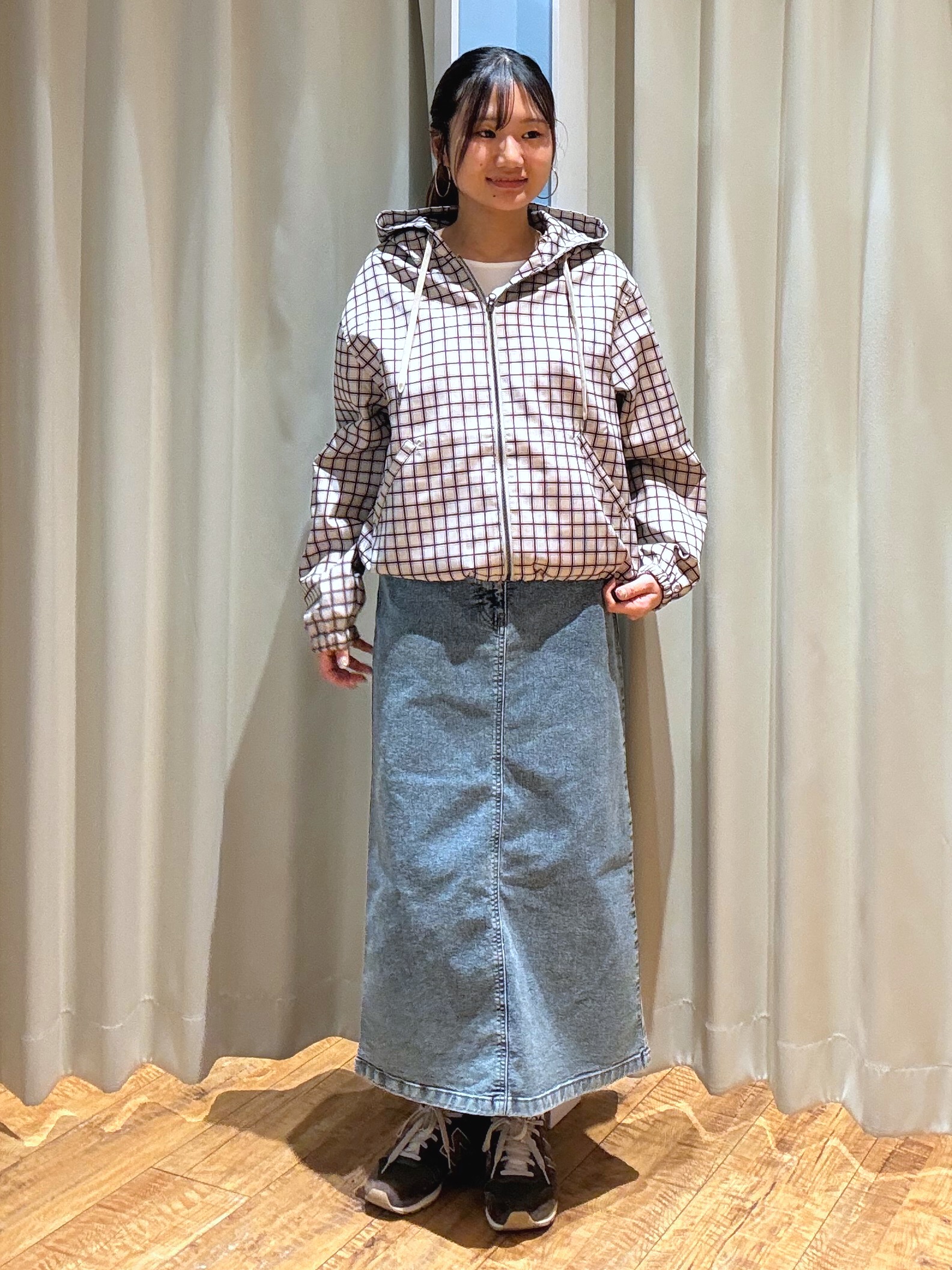 もんちゃんさんの「SHOO･LA･RUE｜重ねるだけでこなれコーデに ふわふわフェイクファーベスト」を使ったコーディネート