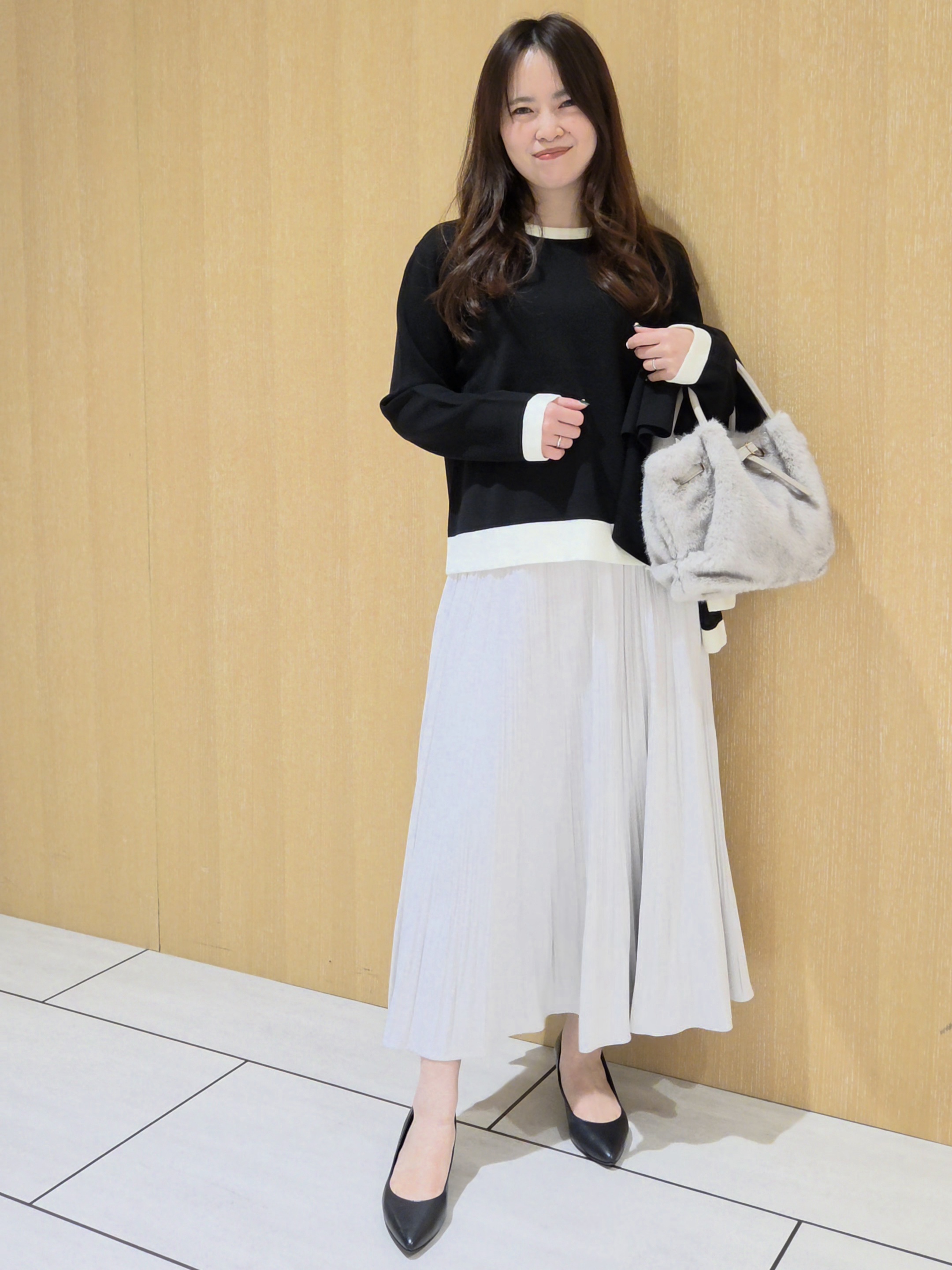 YuKaRiさんの「UNTITLED｜【アンサンブル可/ジャケットライク】モールラインカーディガン」を使ったコーディネート