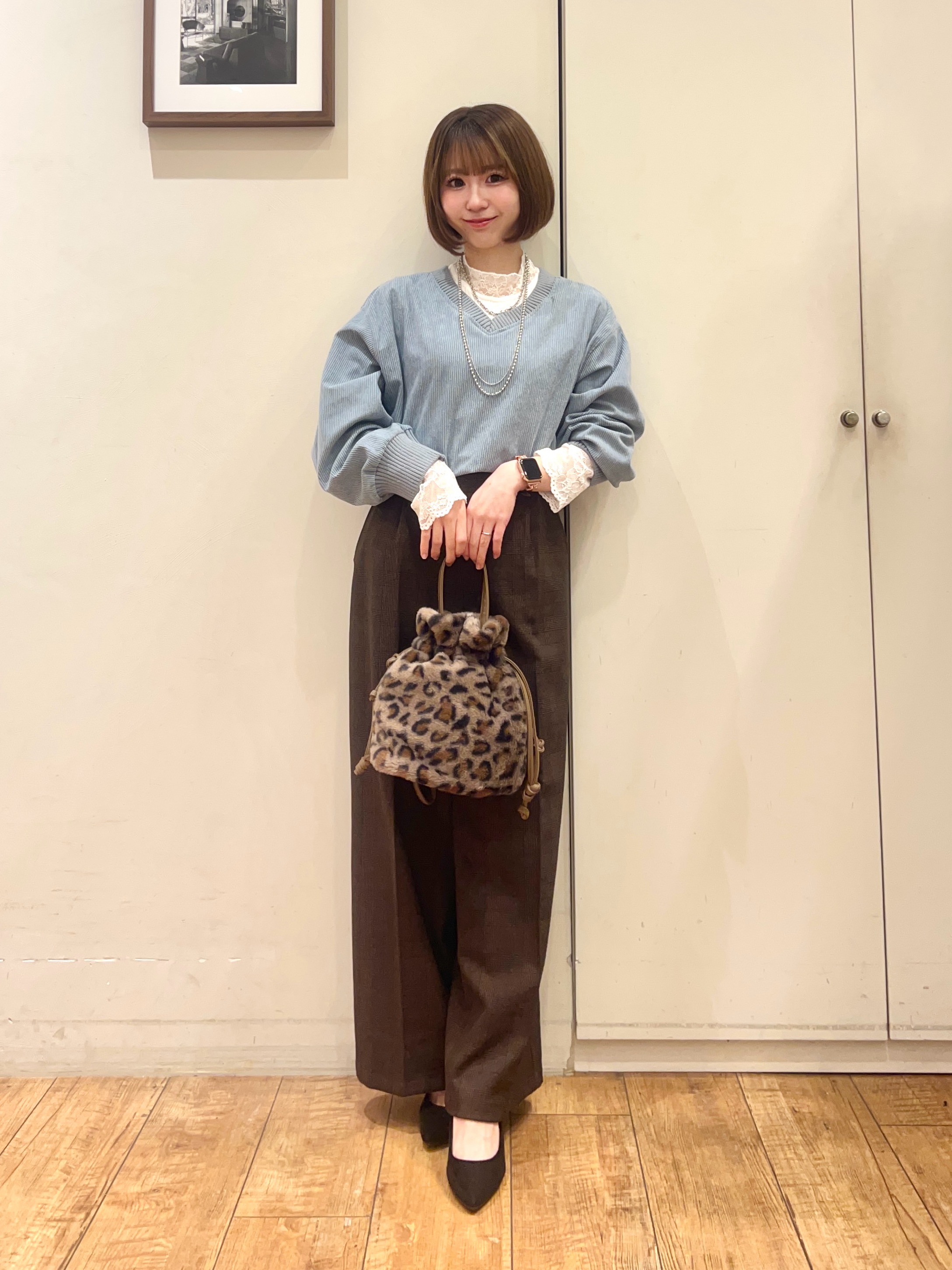 AIRIさんの「SHOO･LA･RUE｜【S-LL/洗濯機可/前後2WAY】大人カジュアルにきまる コーデュロイトップス」を使ったコーディネート