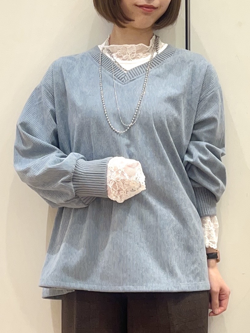 AIRIさんの「SHOO･LA･RUE｜【S-LL/洗濯機可/前後2WAY】大人カジュアルにきまる コーデュロイトップス」を使ったコーディネート