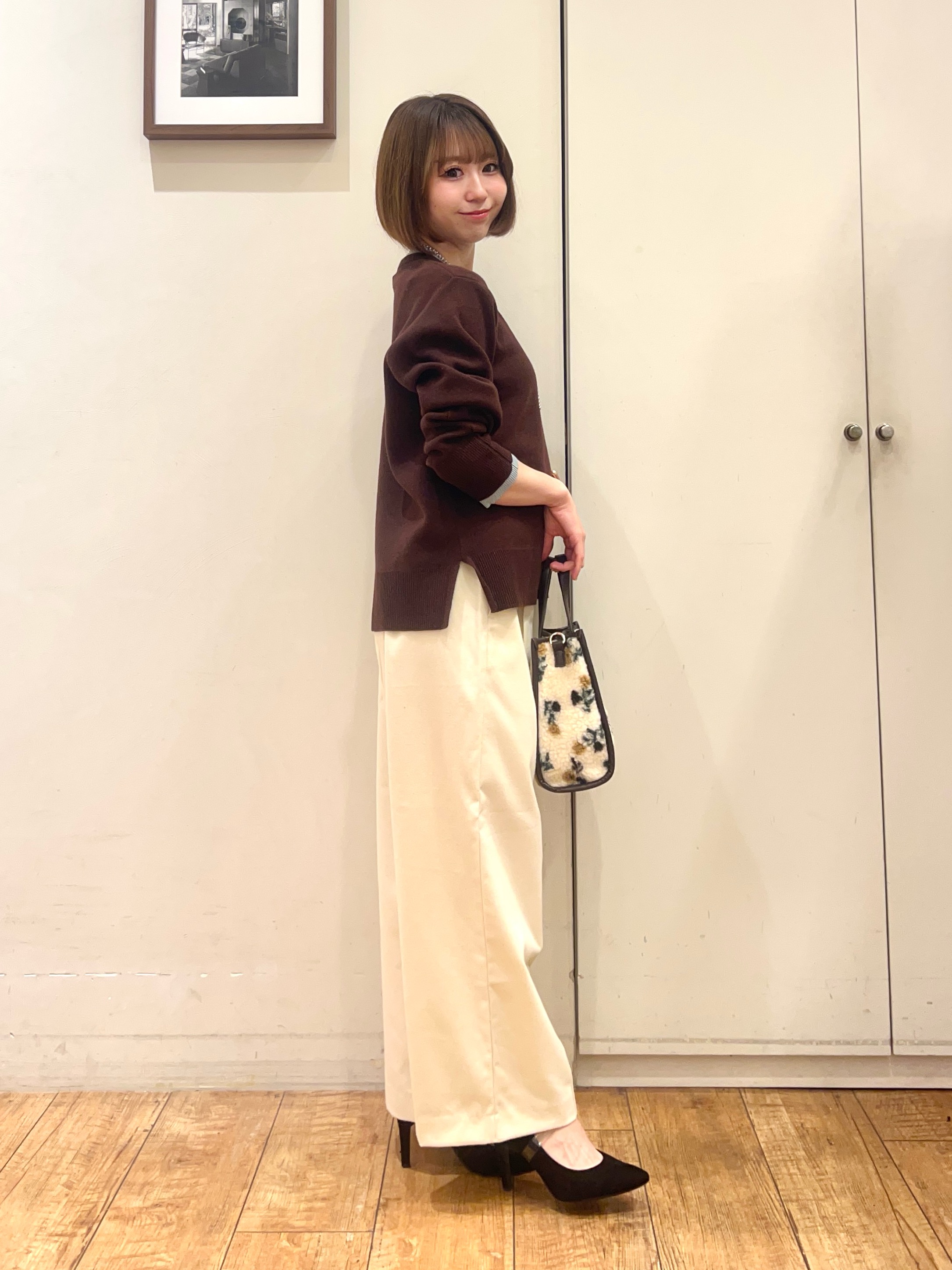 AIRIさんの「SHOO･LA･RUE｜【着丈選べる／セットアップ可／ぱちぱちしにくい】洗濯後しわになりにくい 両面微起毛 あったかイージー」を使ったコーディネート