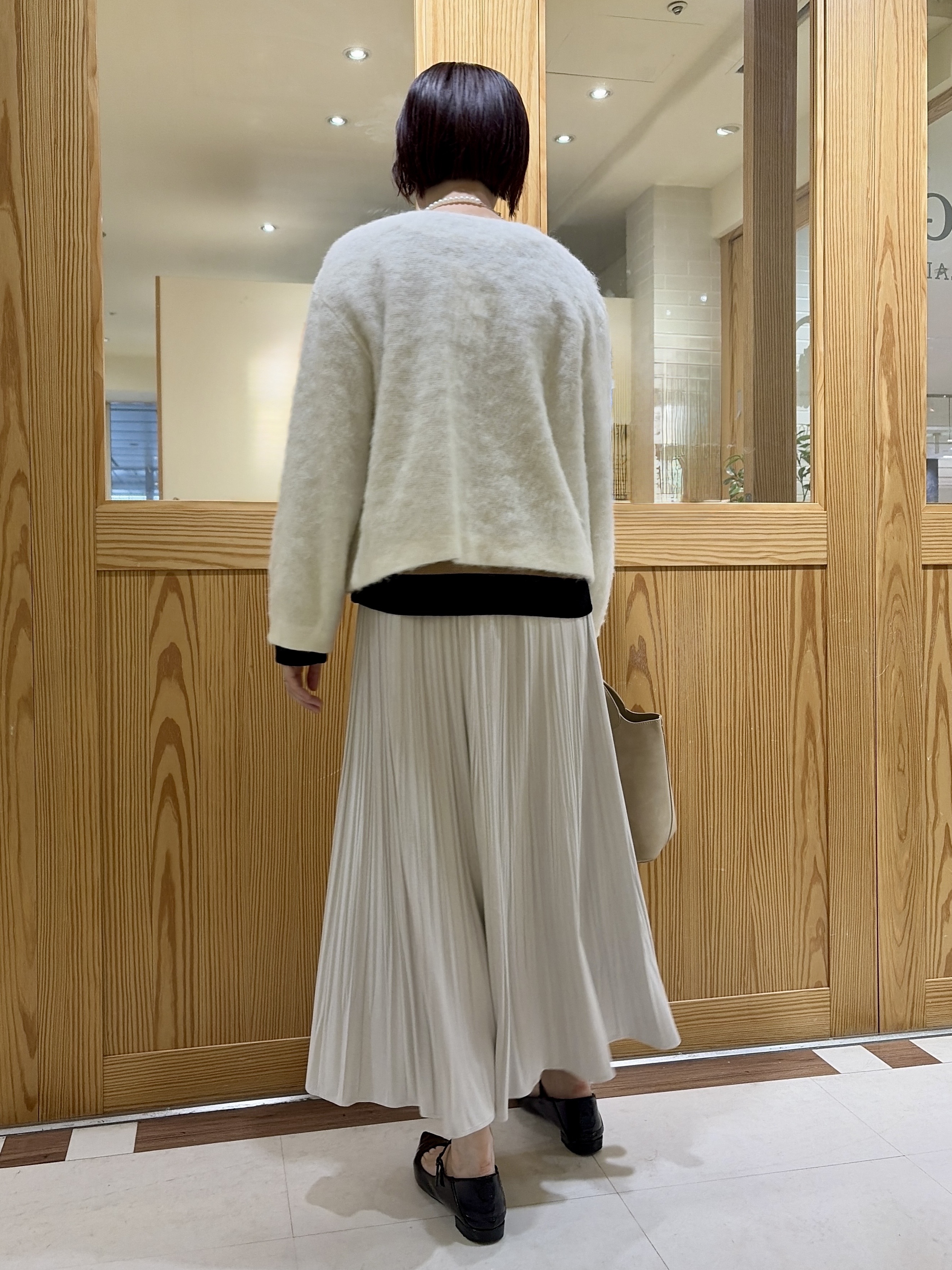ゆうさんの「UNTITLED｜【アンサンブル可/上品映え】モールラインクルーネックニット」を使ったコーディネート
