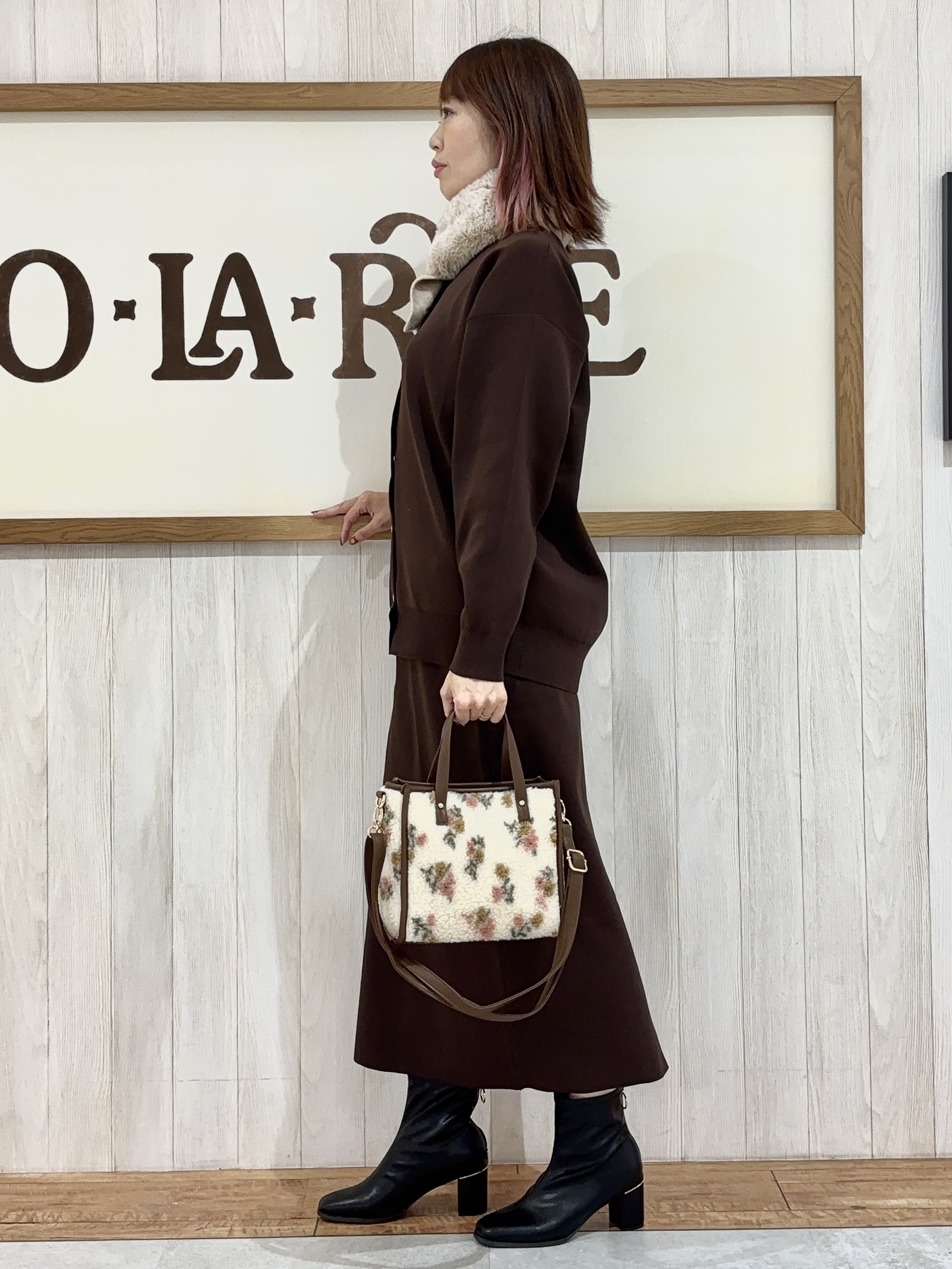 みきぽんさんの「SHOO･LA･RUE｜【セットアップ可/洗濯機可】軽やかに羽織れる スポンディッシュ ニットカーディガン」を使ったコーディネート