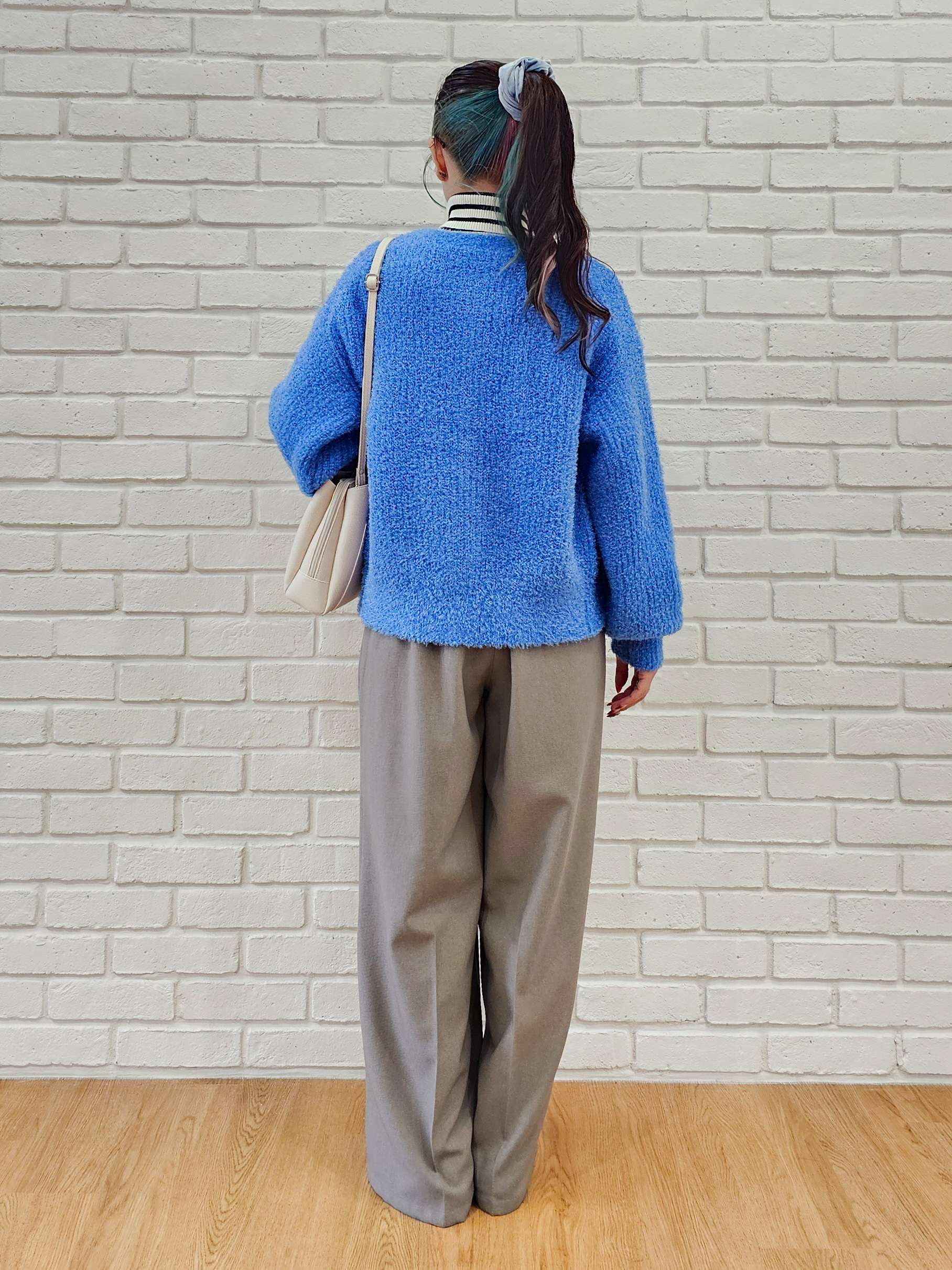 ゆゆさんの「SHOO･LA･RUE｜【絶妙なゆるピタ/S-LL/洗濯機可】ちくちくしにくいリブタートルネック やわらかニット」を使ったコーディネート